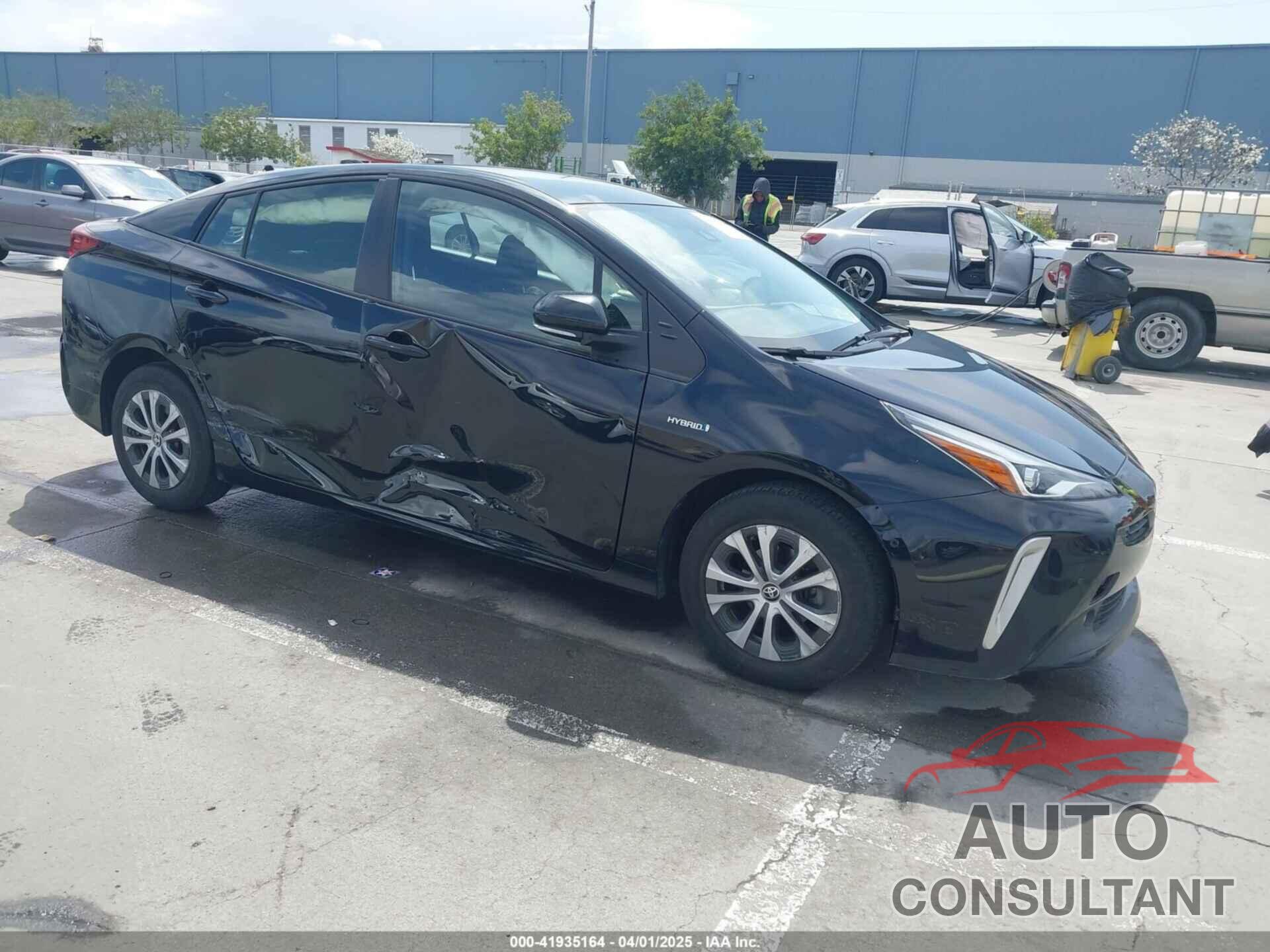 TOYOTA PRIUS 2021 - JTDL9MFU4M3031180