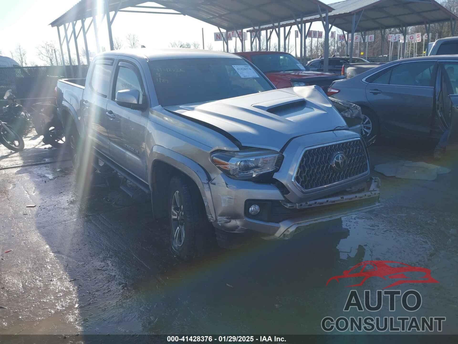TOYOTA TACOMA 2018 - 5TFCZ5AN3JX151479