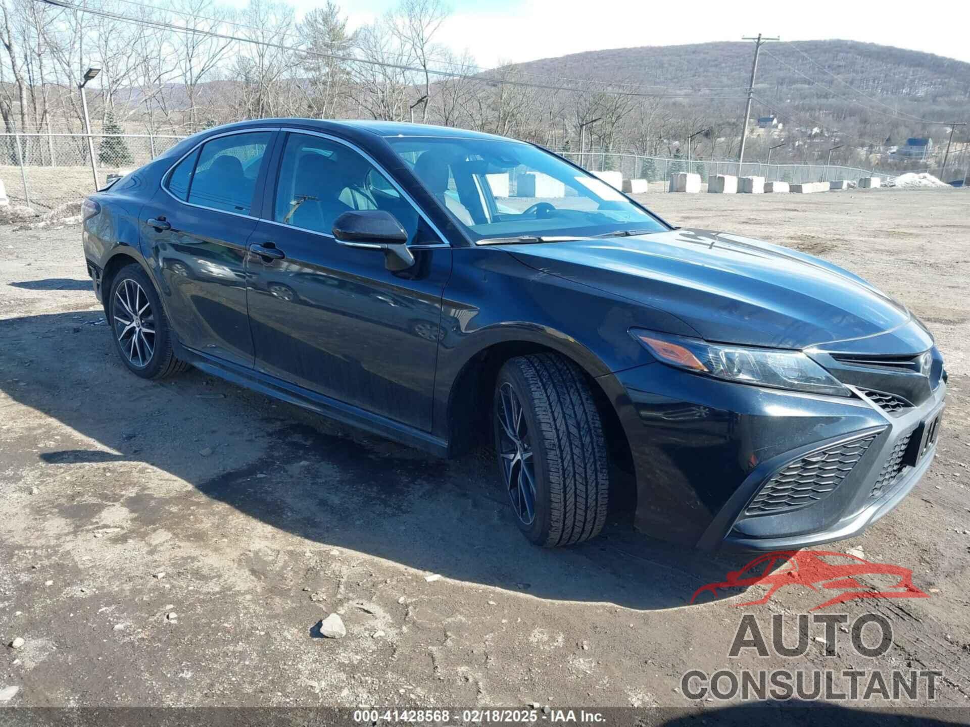 TOYOTA CAMRY 2024 - 4T1G11AK8RU265753