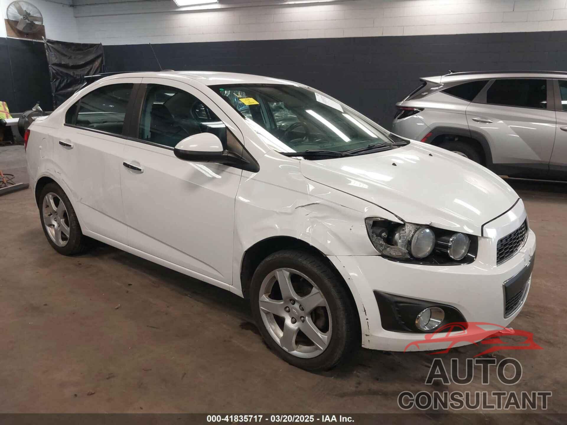 CHEVROLET SONIC 2015 - 1G1JE5SBXF4204879