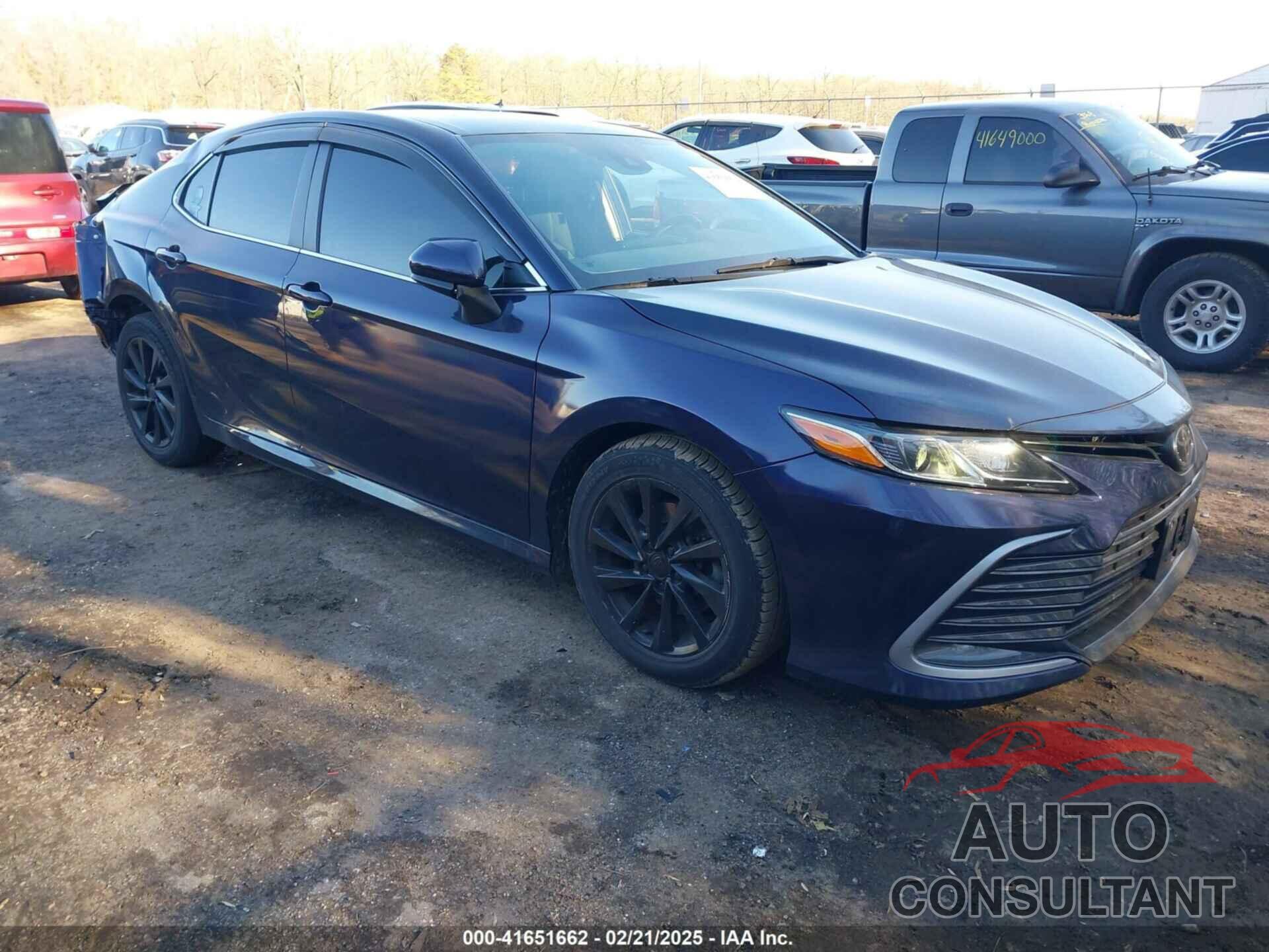 TOYOTA CAMRY 2022 - 4T1C11AK5NU719000