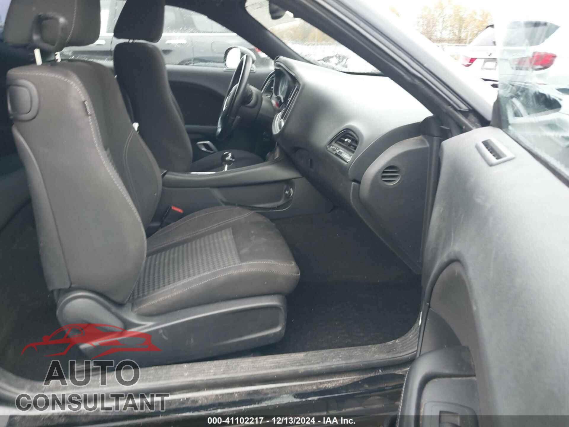DODGE CHALLENGER 2015 - 2C3CDZAT6FH782845