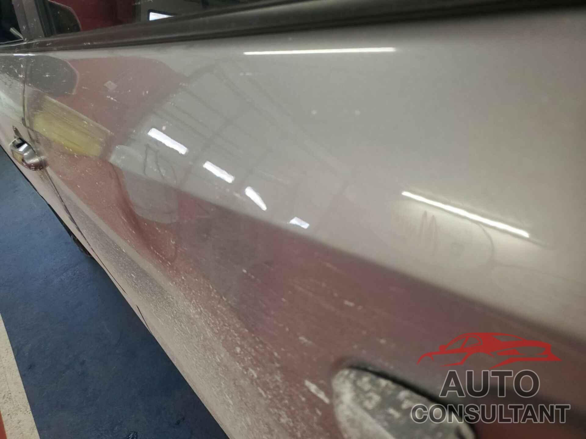 TOYOTA RAV4 HYBRID 2022 - 4T3B6RFV6NU084410