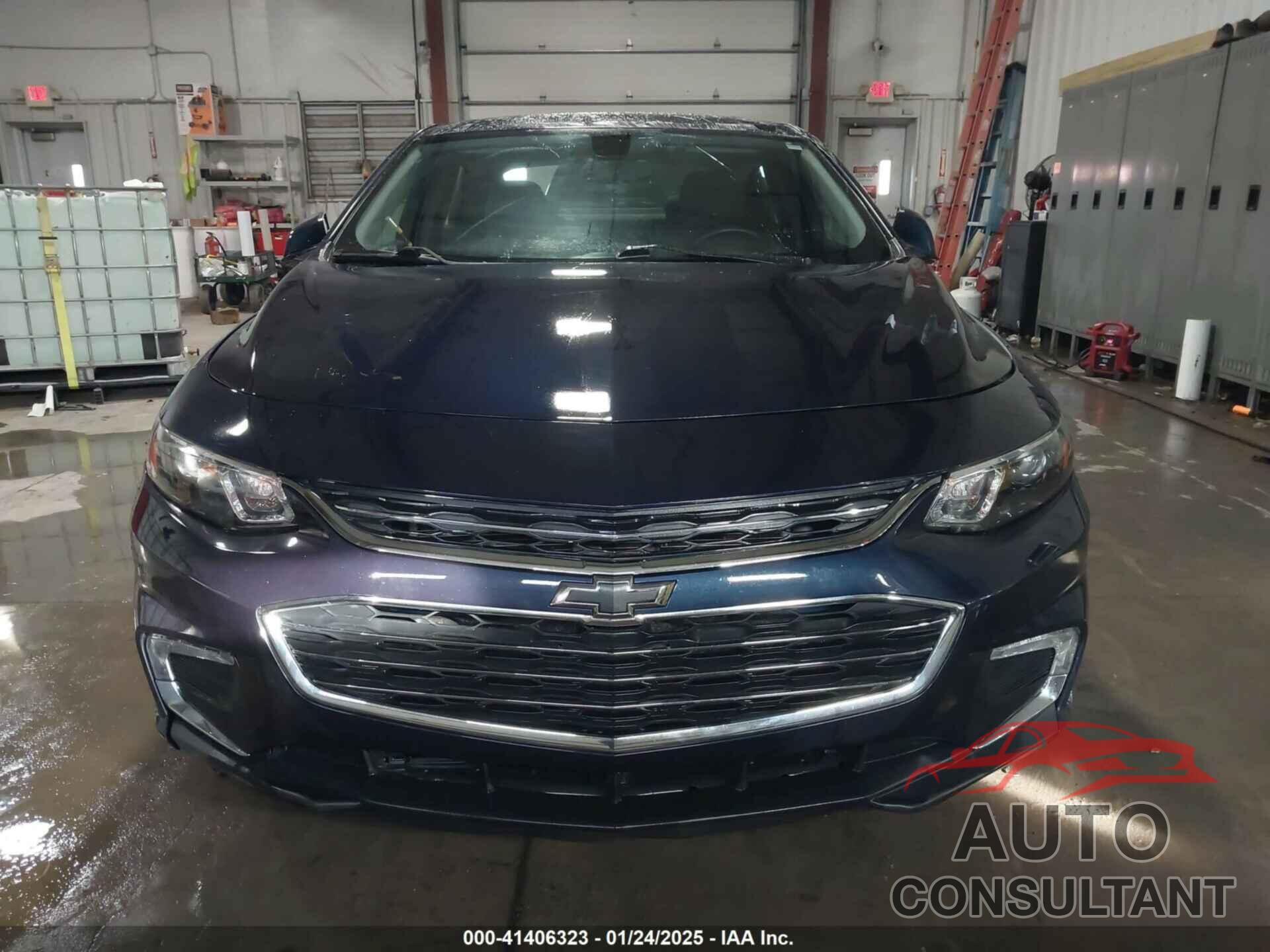 CHEVROLET MALIBU 2017 - 1G1ZE5ST5HF137689