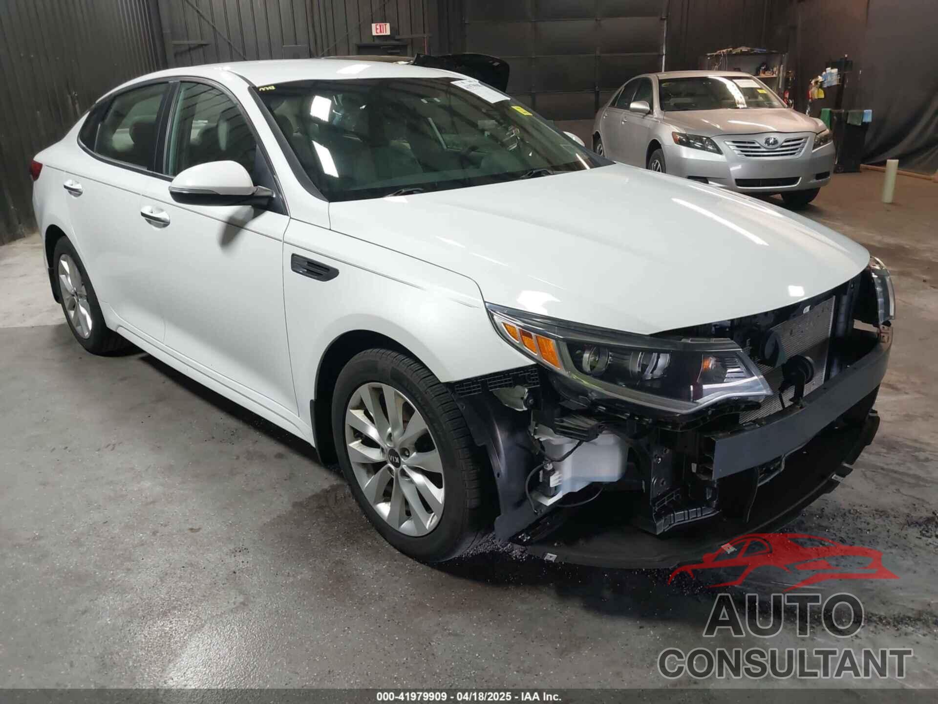 KIA OPTIMA 2018 - 5XXGT4L34JG252028