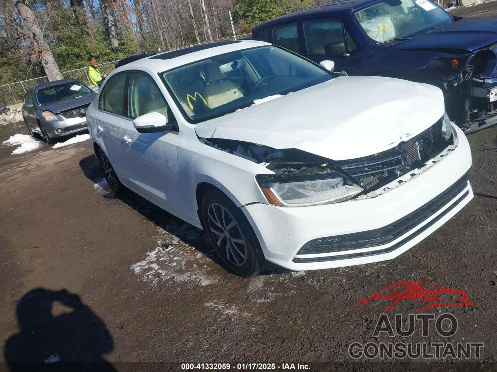 VOLKSWAGEN JETTA 2017 - 3VWDB7AJ3HM412768