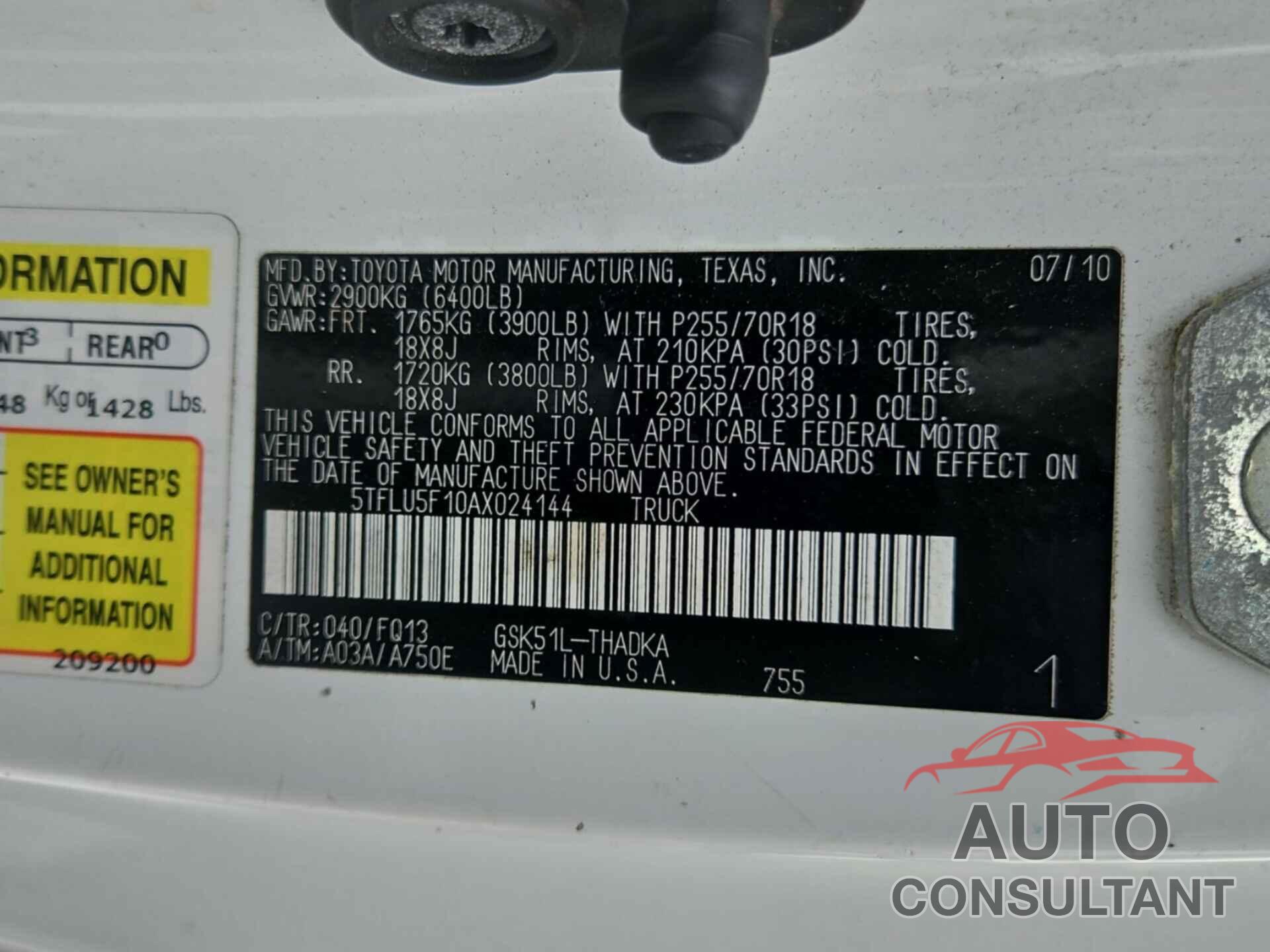 TOYOTA TUNDRA 2010 - 5TFLU5F10AX024144