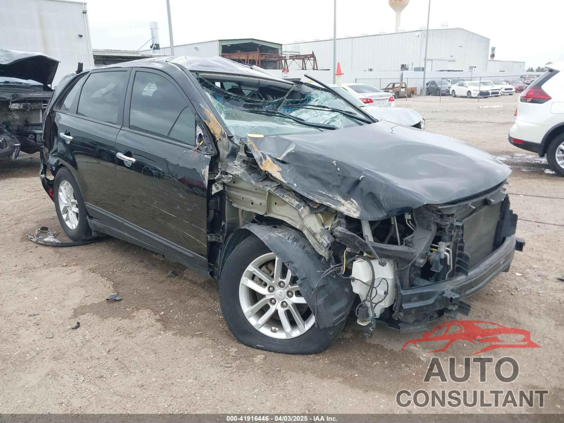 KIA SORENTO 2015 - 5XYKT4A63FG592815