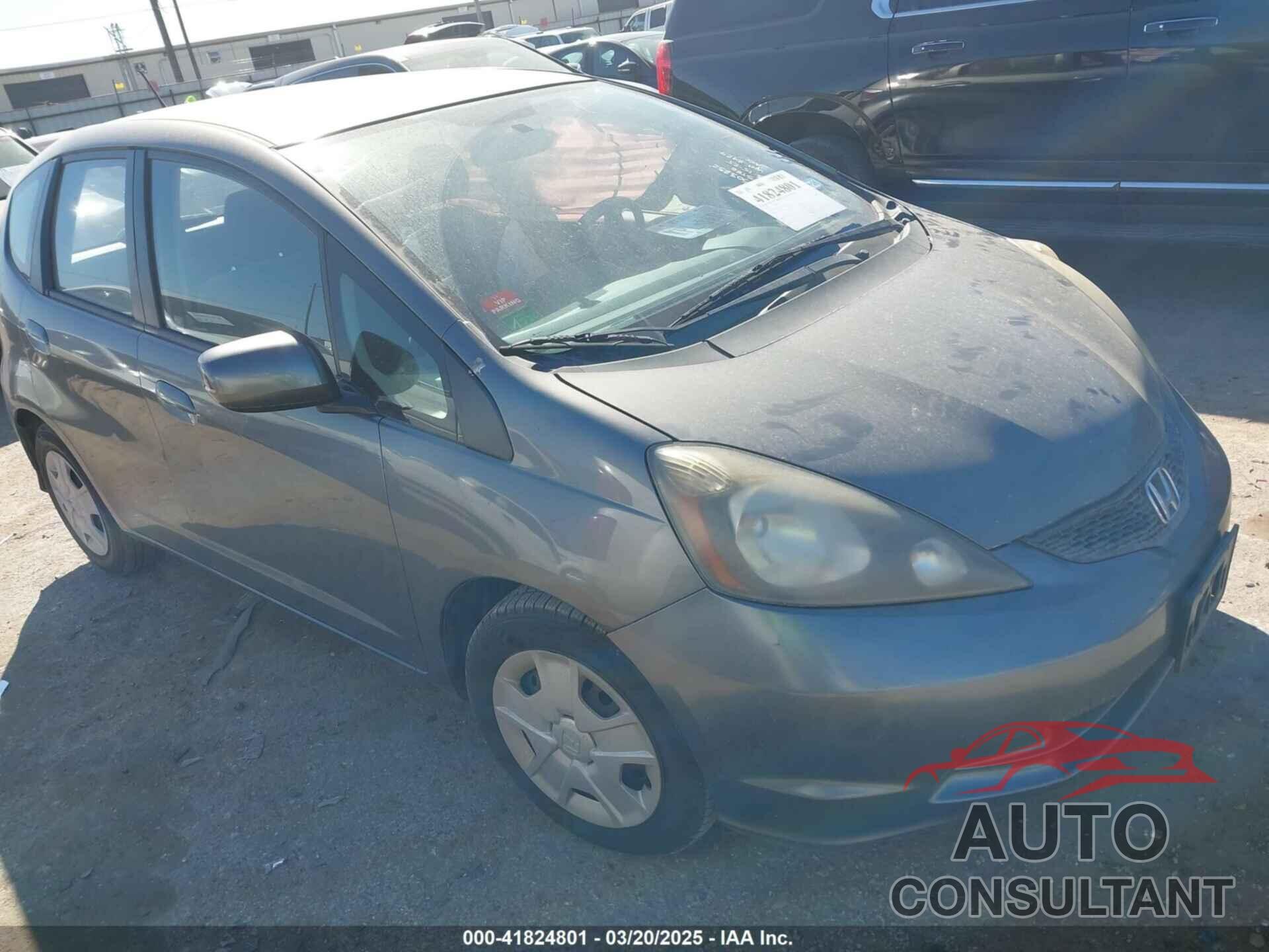 HONDA FIT 2013 - JHMGE8H36DC082929
