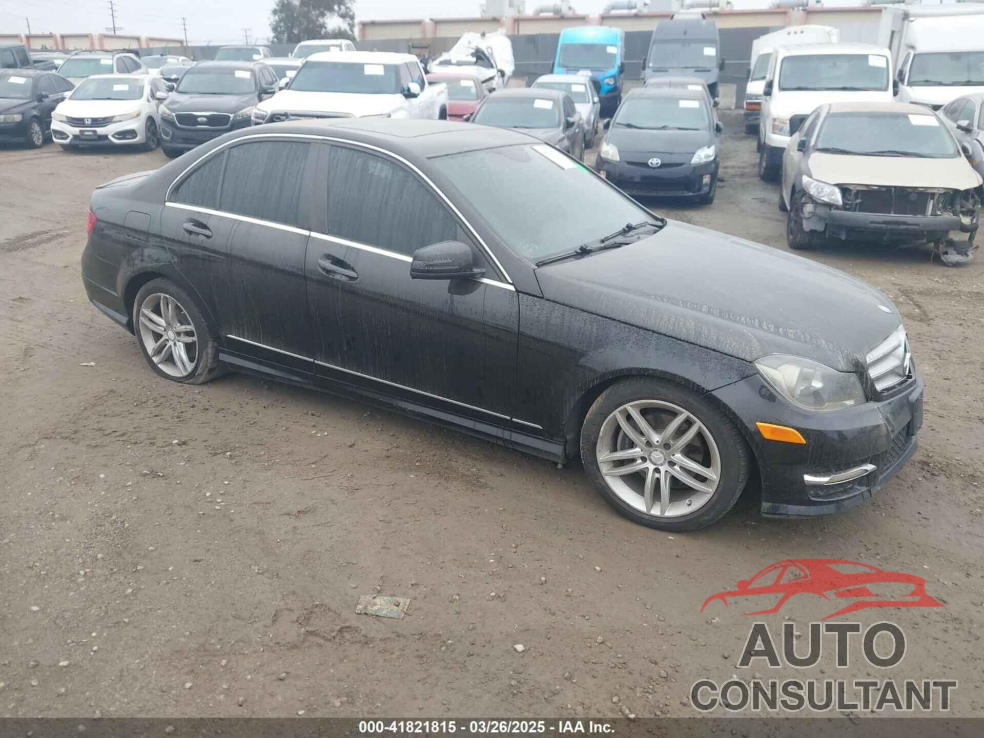 MERCEDES-BENZ C 250 2013 - WDDGF4HB9DR267316