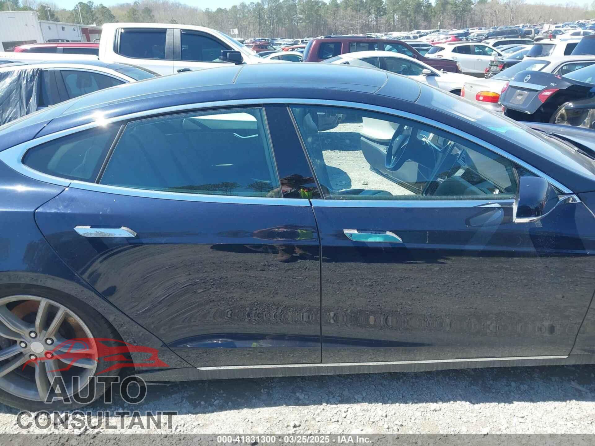 TESLA MODEL S 2013 - 5YJSA1CNXDFP20609