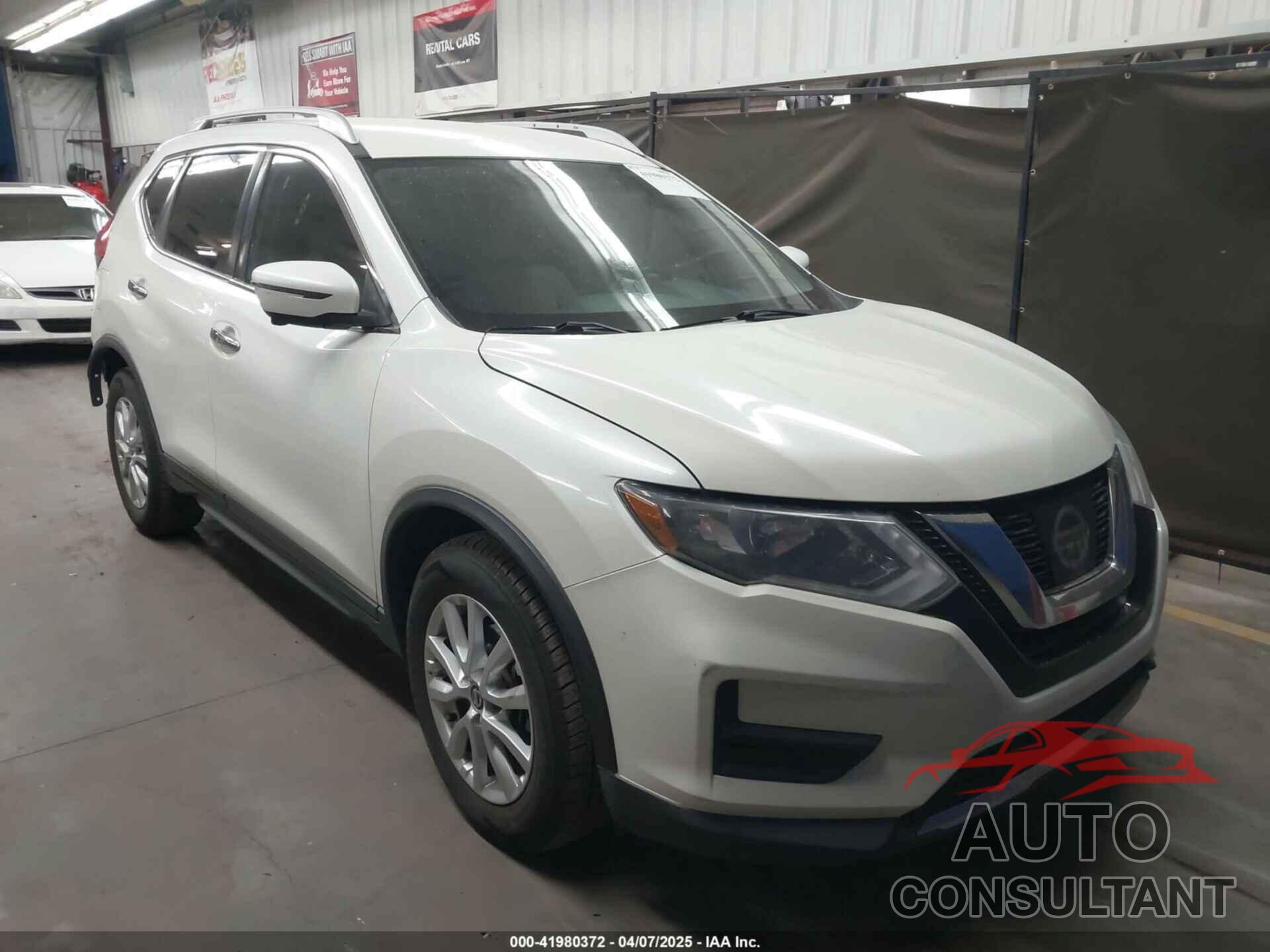 NISSAN ROGUE 2017 - KNMAT2MT4HP582960