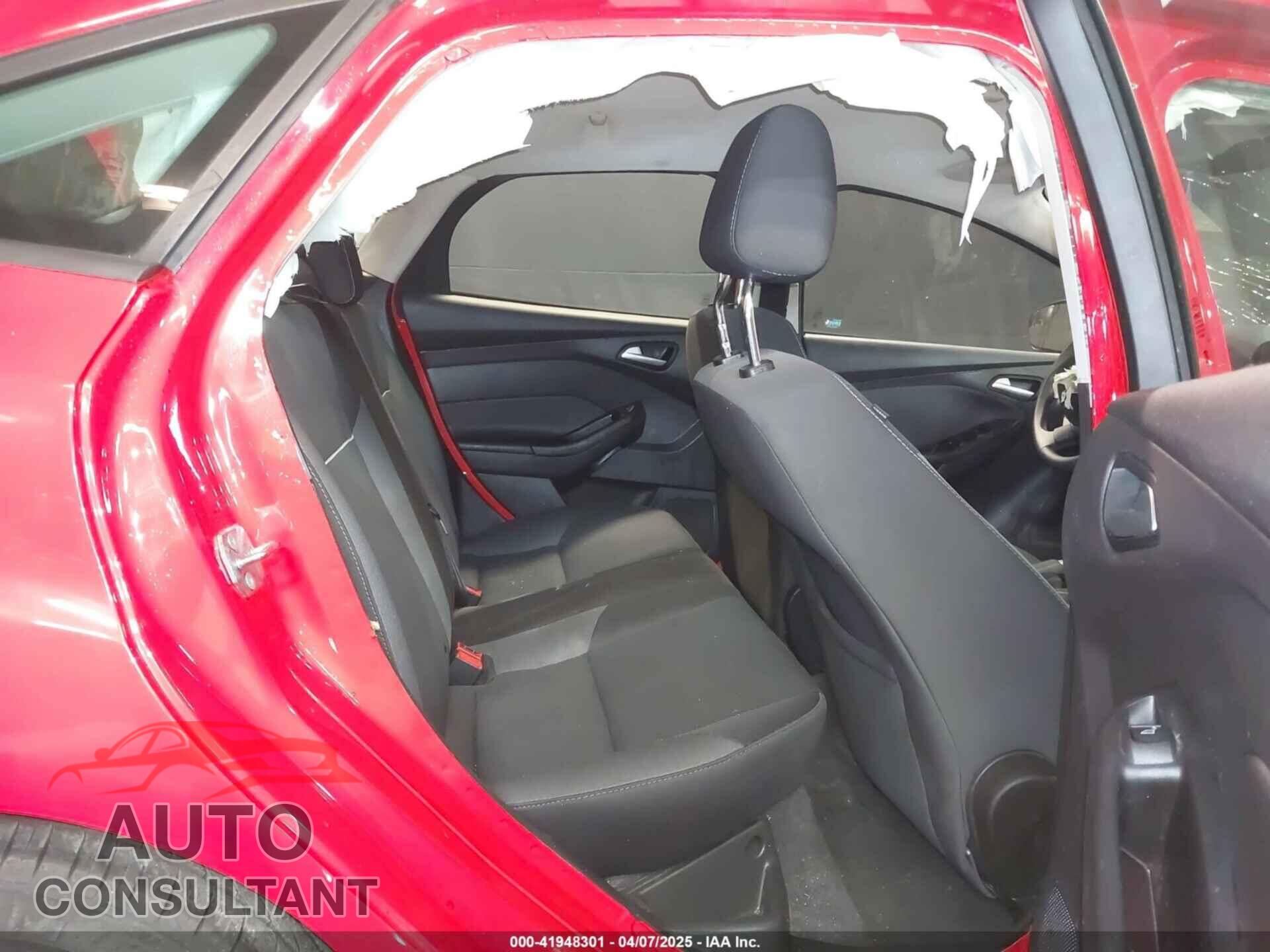 FORD FOCUS 2012 - 1FAHP3F20CL299541