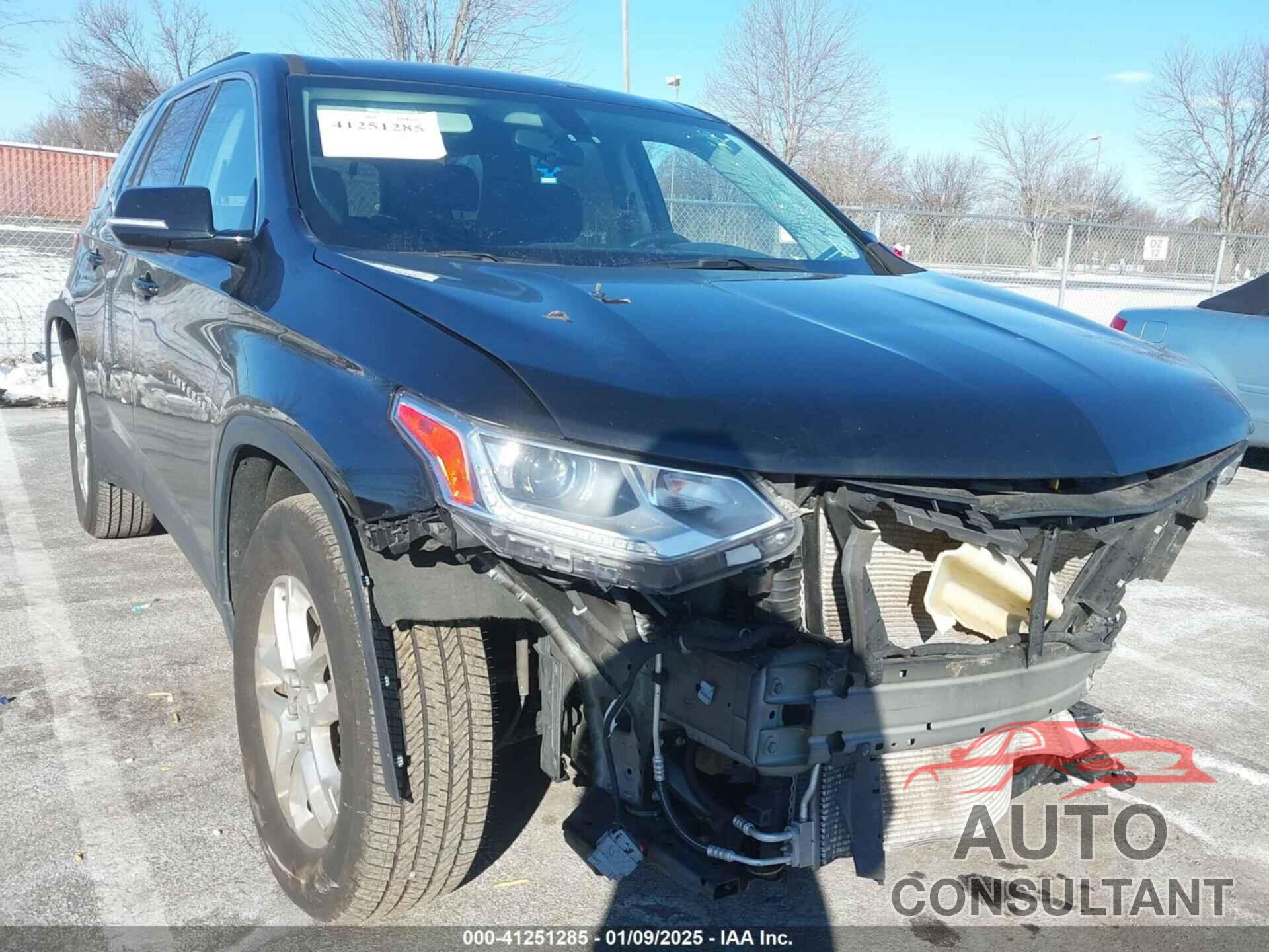 CHEVROLET TRAVERSE 2020 - 1GNEVGKWXLJ242835