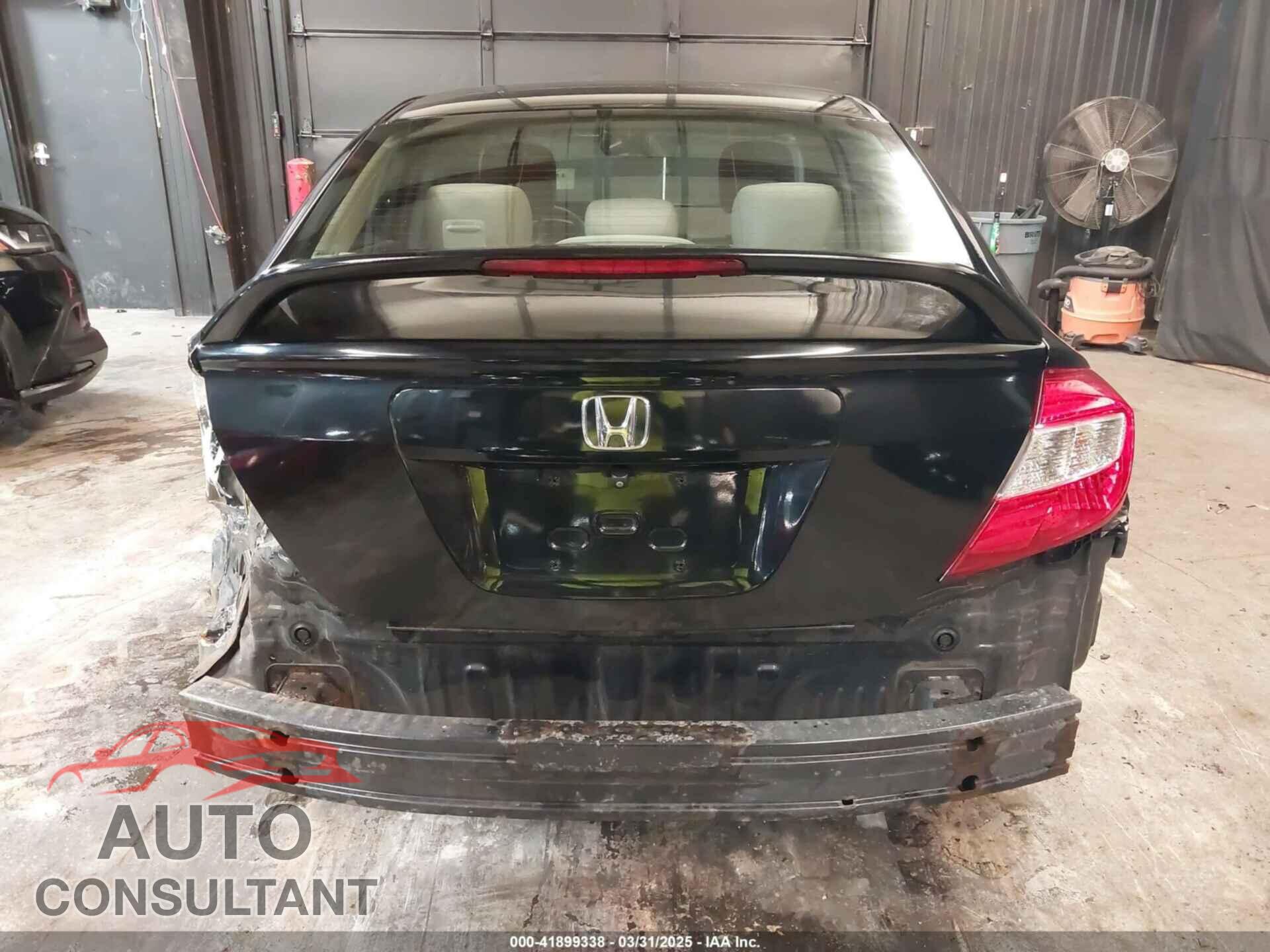 HONDA CIVIC 2012 - 2HGFB2F56CH583324