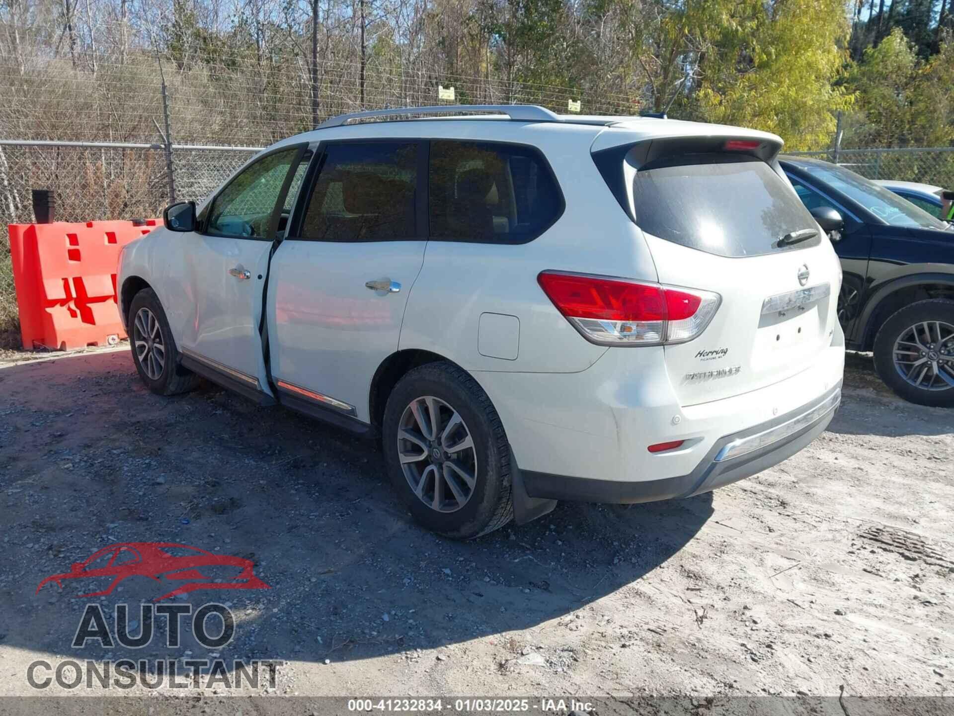 NISSAN PATHFINDER 2013 - 5N1AR2MN3DC624385