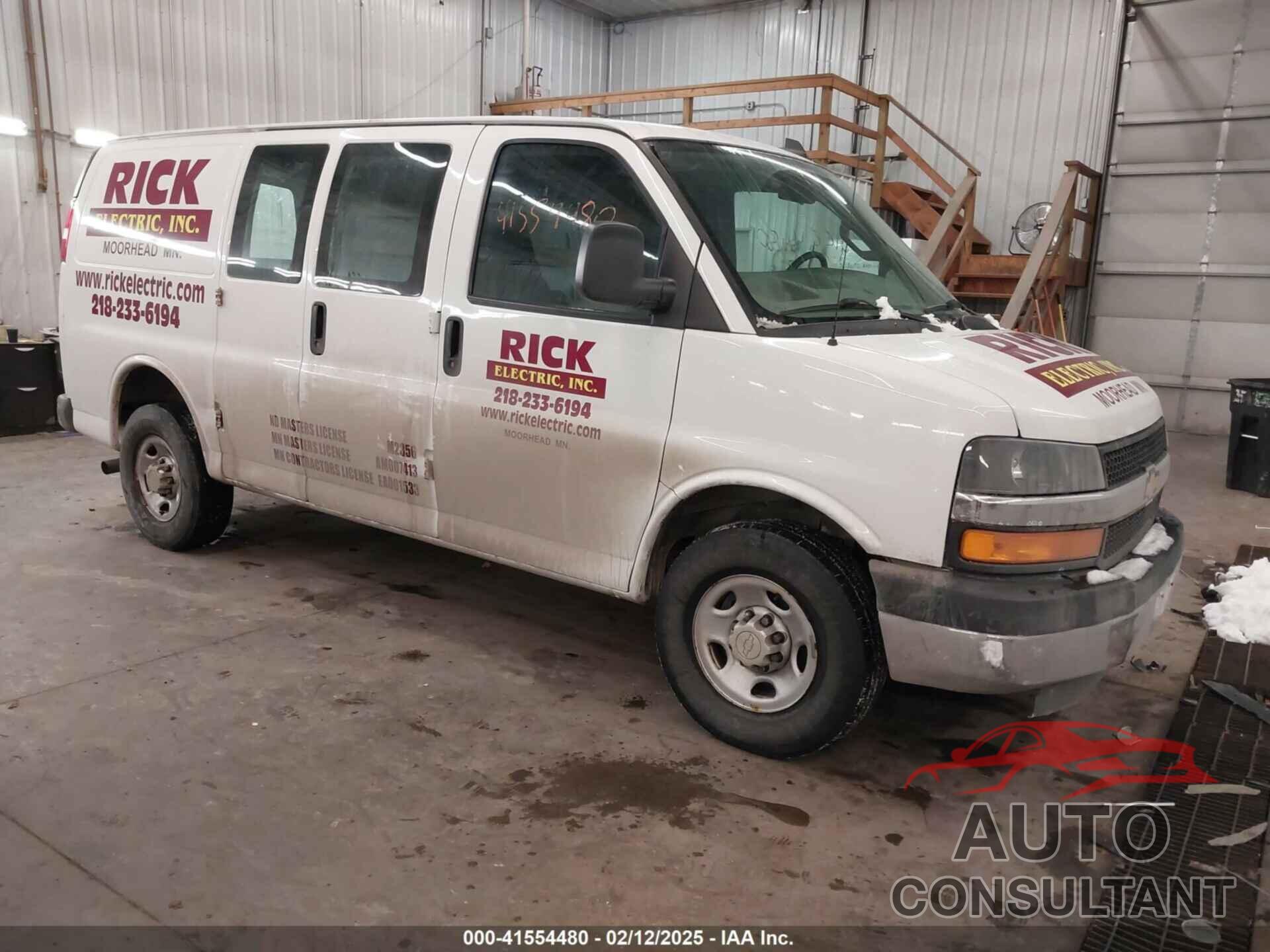 CHEVROLET EXPRESS 2500 2019 - 1GCWGAFG5K1321545