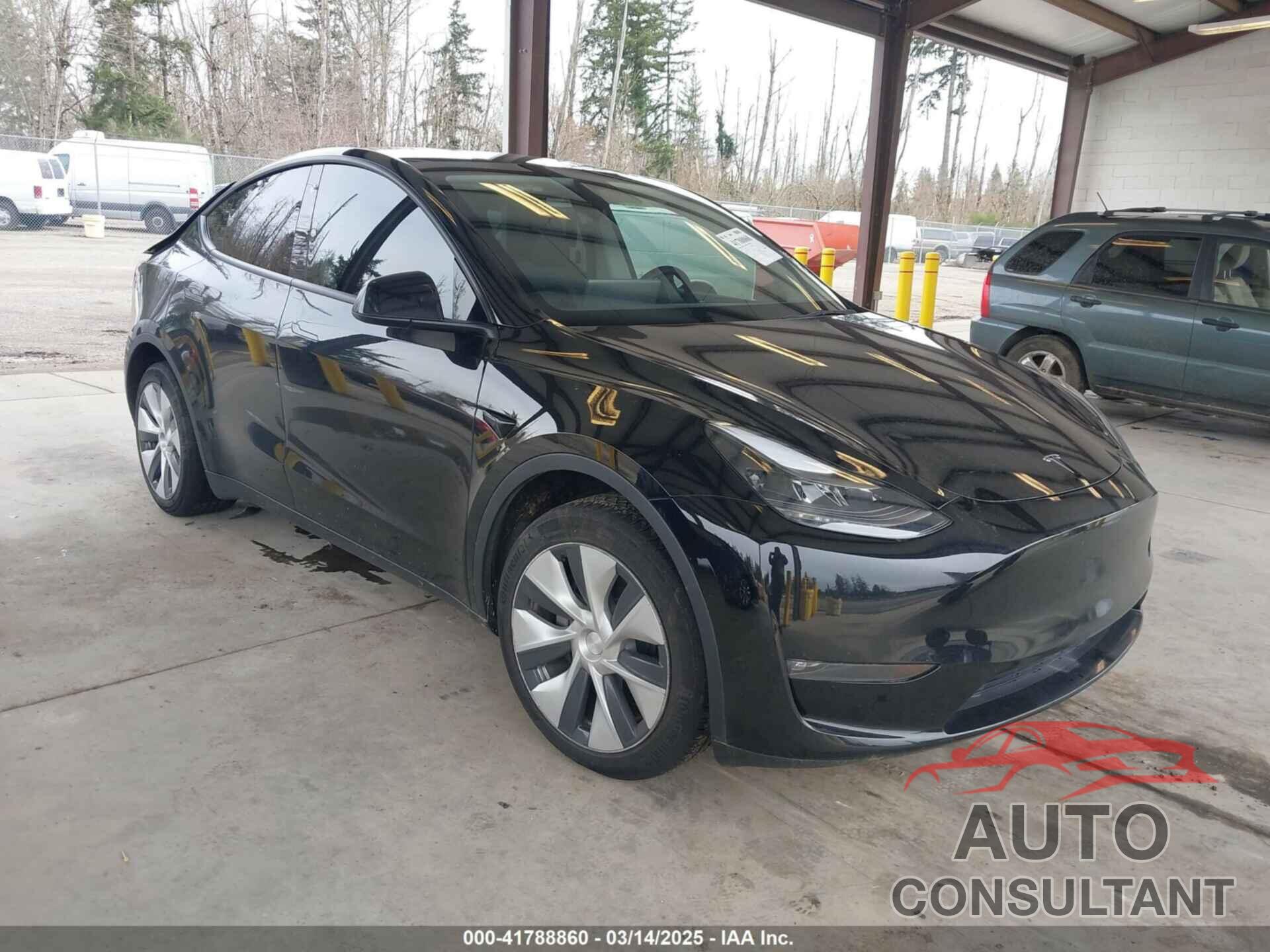 TESLA MODEL Y 2023 - 7SAYGDEE4PF789102