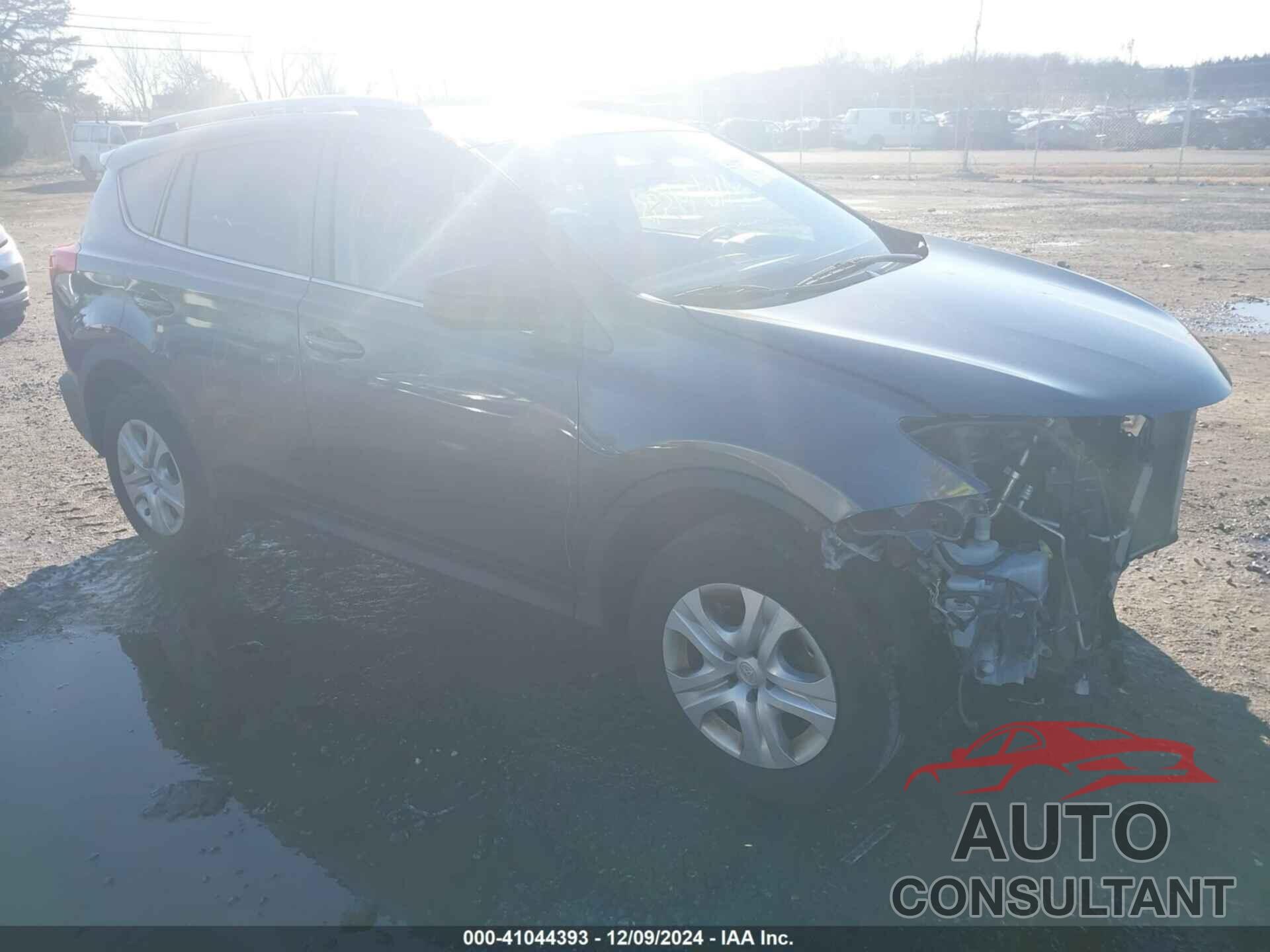 TOYOTA RAV4 2015 - JTMBFREV8FJ033525