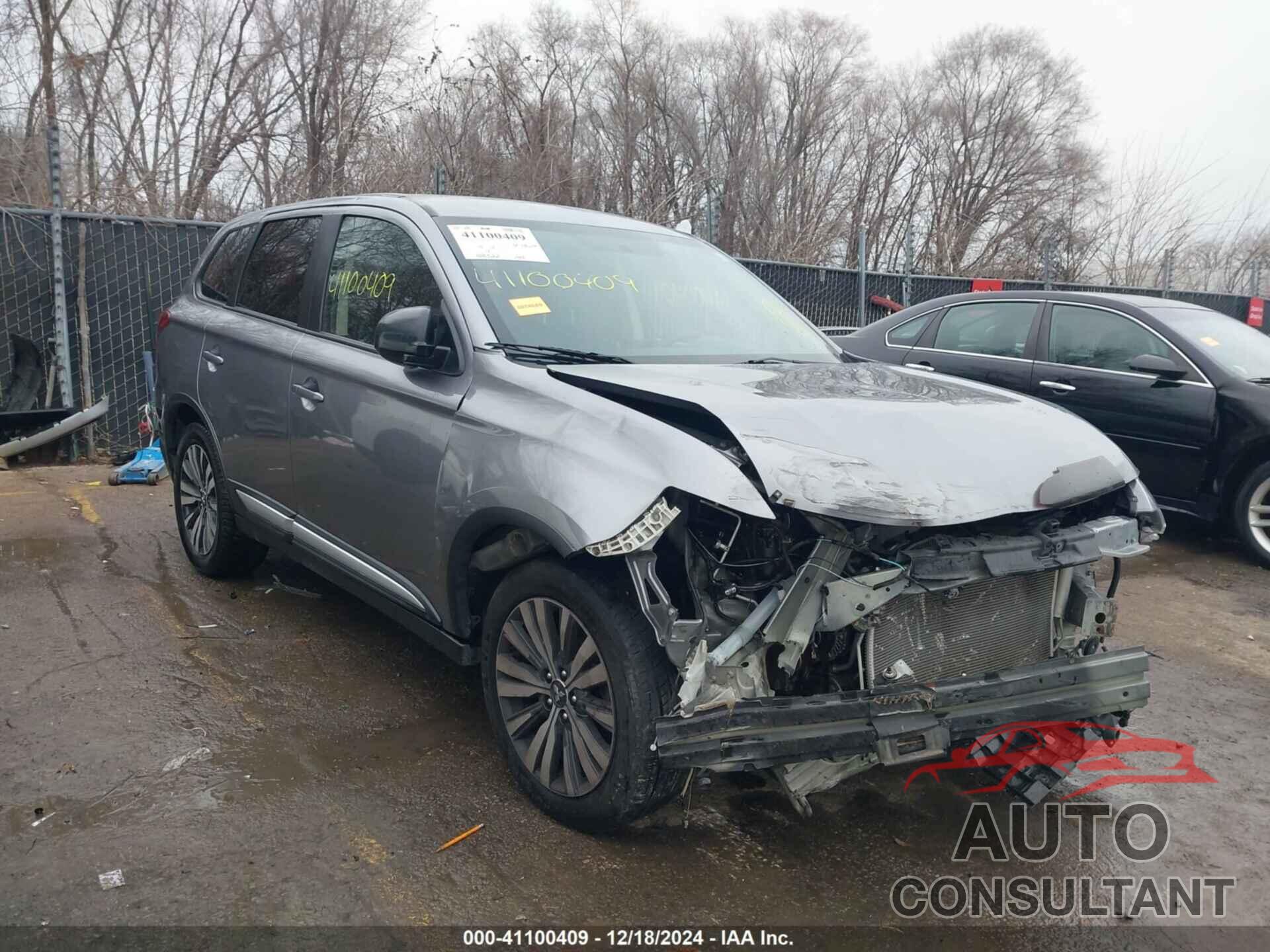 MITSUBISHI OUTLANDER 2019 - JA4AD2A36KZ049290