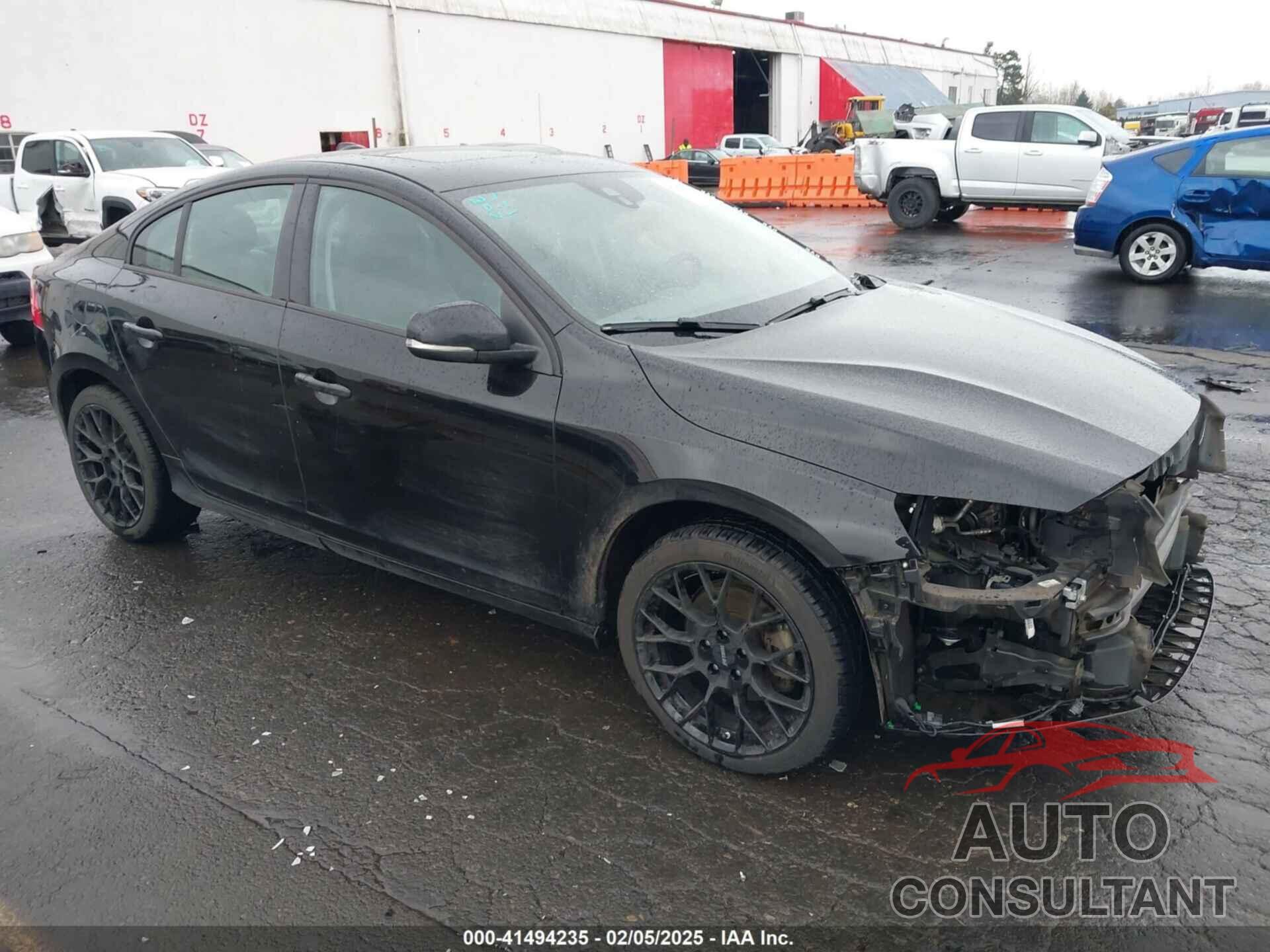 VOLVO S60 2017 - YV126MFL9H2432712