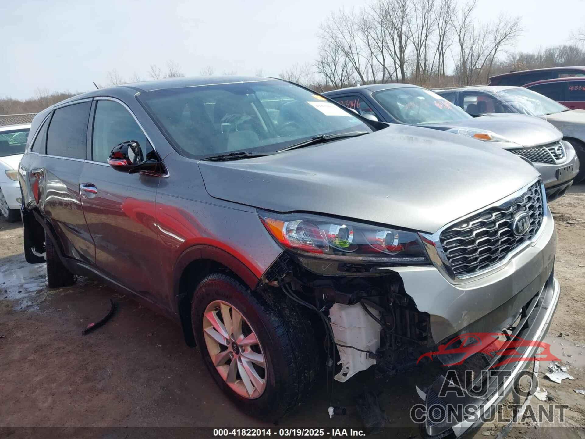 KIA SORENTO 2019 - 5XYPG4A33KG476458