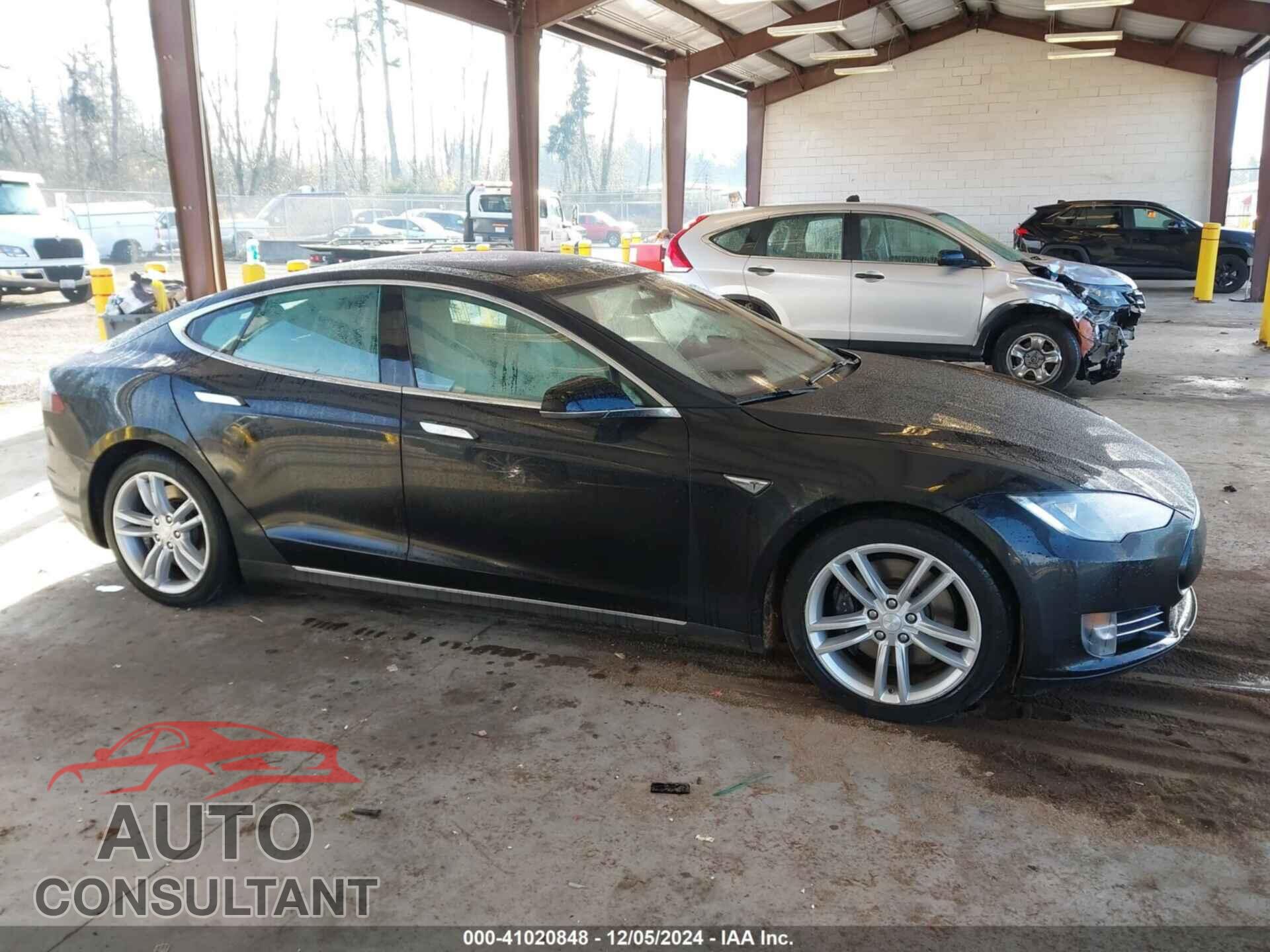 TESLA MODEL S 2015 - 5YJSA1S22FF098646