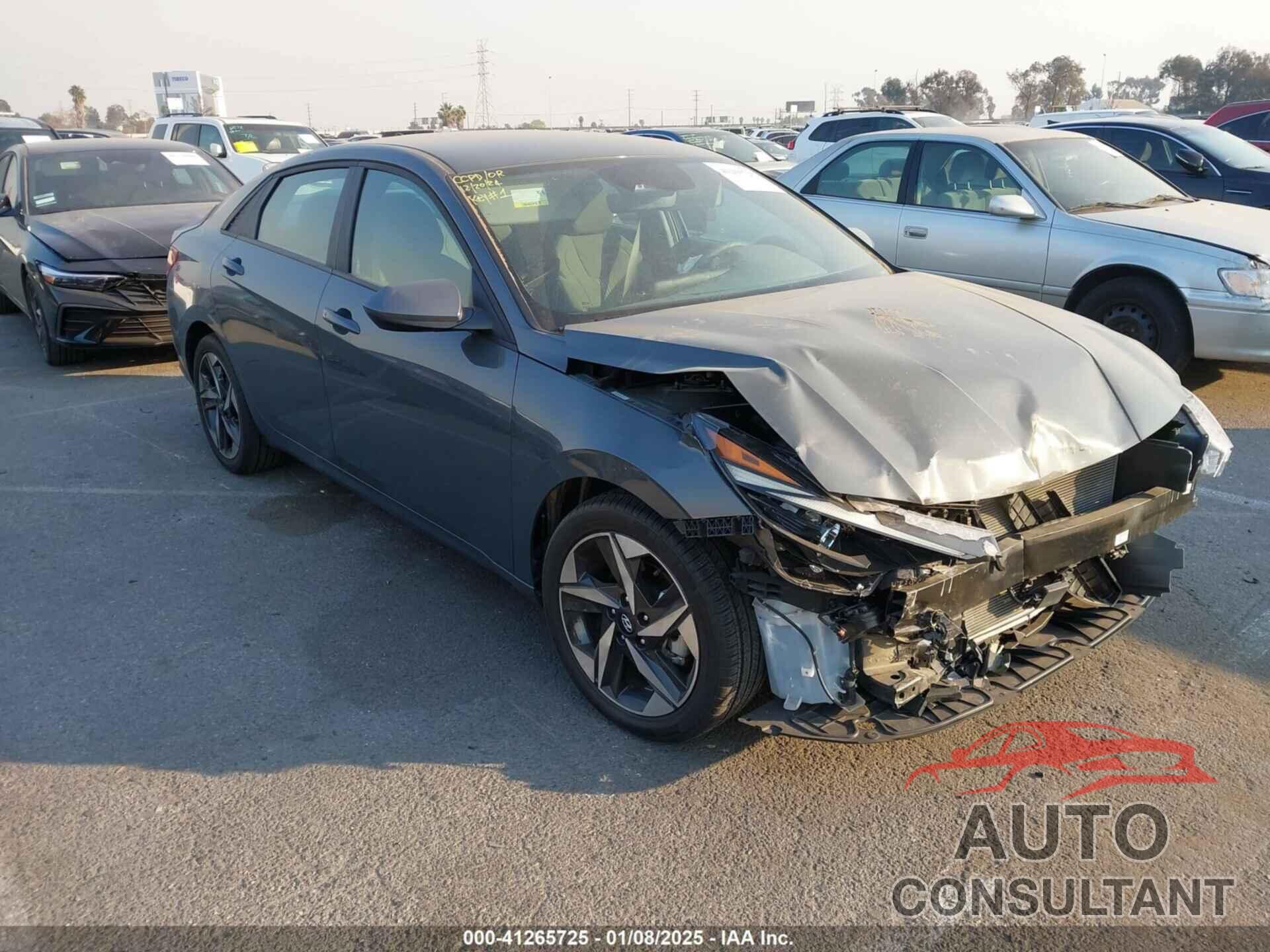 HYUNDAI ELANTRA 2023 - KMHLS4AG5PU577602