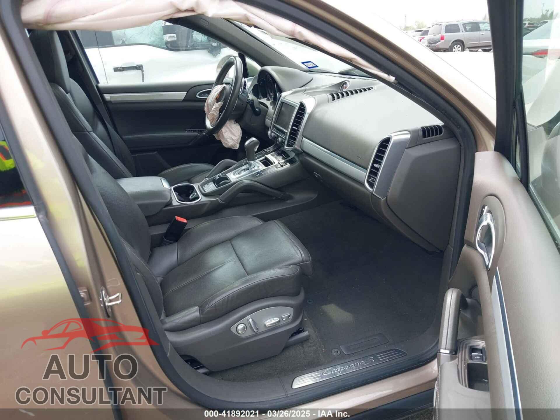PORSCHE CAYENNE 2015 - WP1AB2A29FLA59662