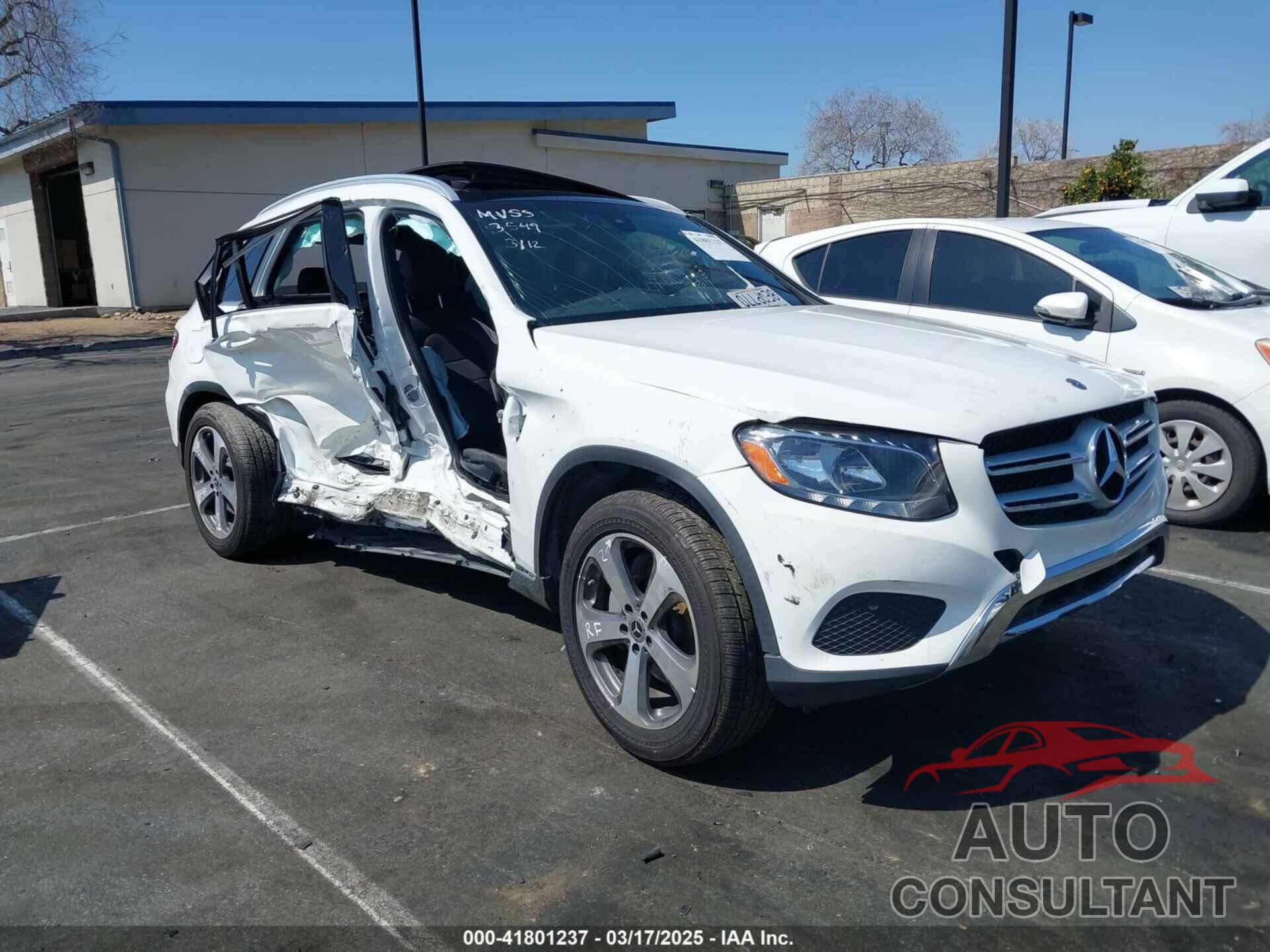MERCEDES-BENZ GLC 300 2018 - WDC0G4JB8JV113549