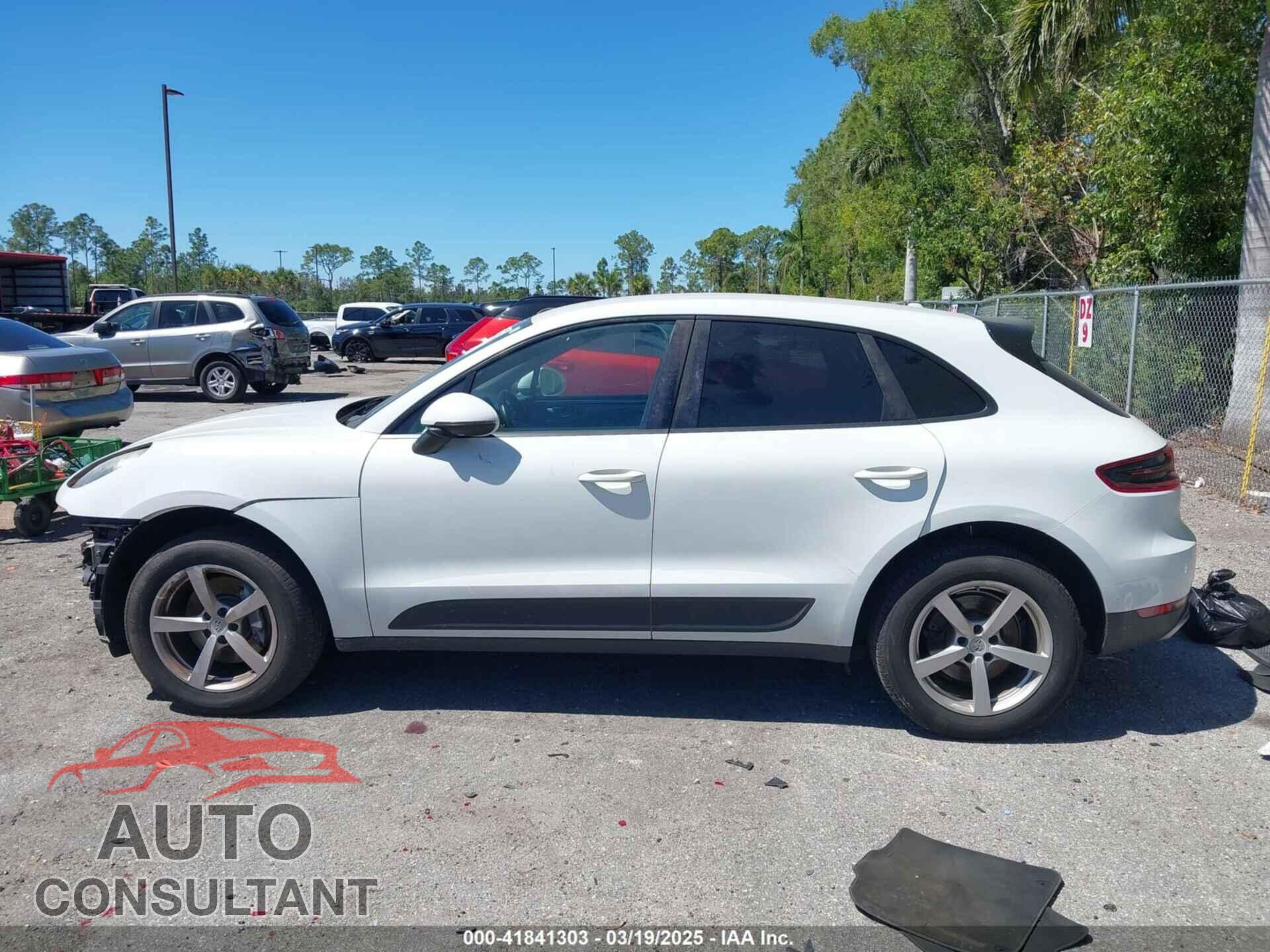 PORSCHE MACAN 2017 - WP1AA2A55HLB83587