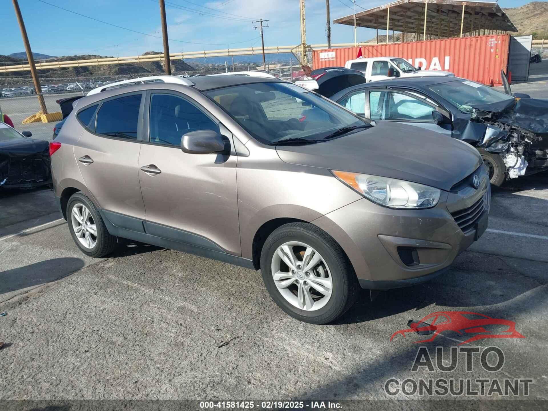 HYUNDAI TUCSON 2010 - KM8JU3AC5AU093056