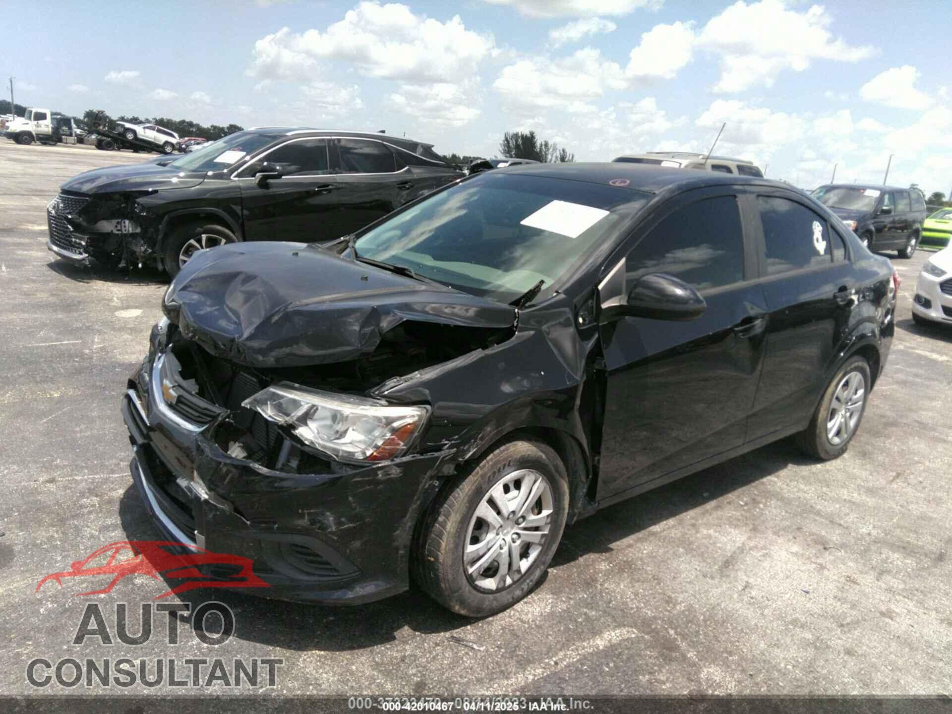 CHEVROLET SONIC 2017 - 1G1JB5SH0H4153473