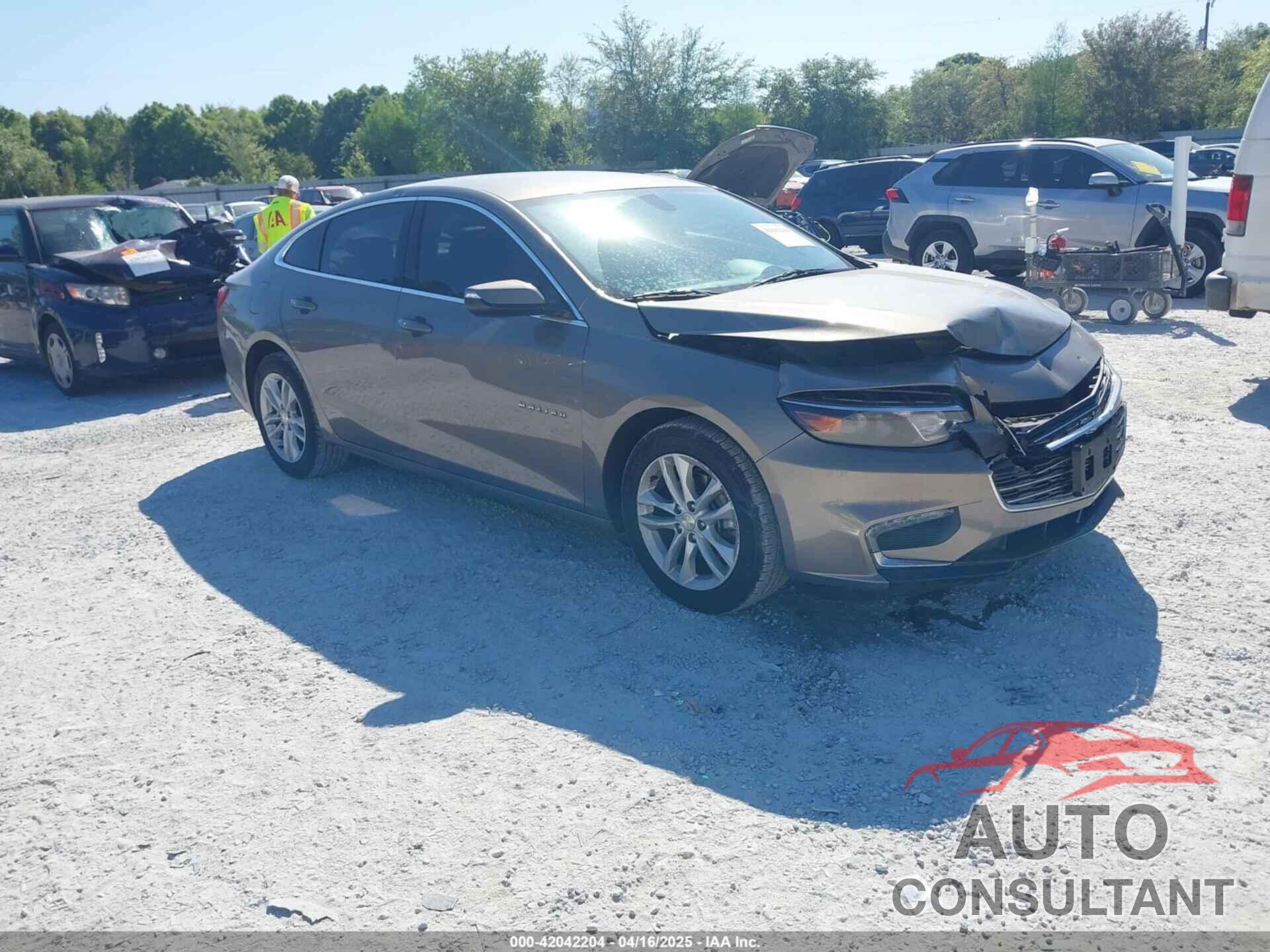 CHEVROLET MALIBU 2017 - 1G1ZE5ST8HF197210
