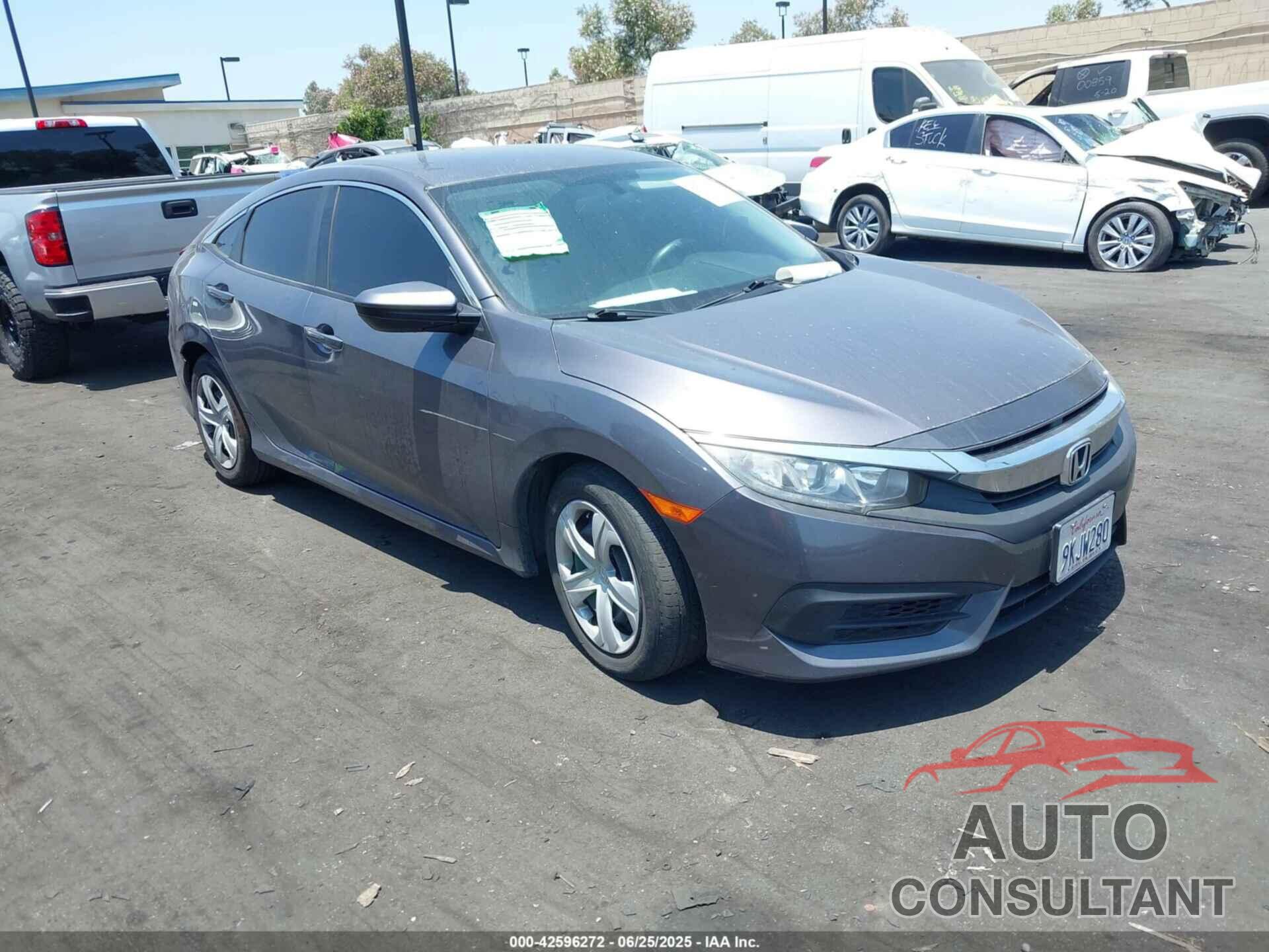 HONDA CIVIC 2018 - 2HGFC2F57JH559897