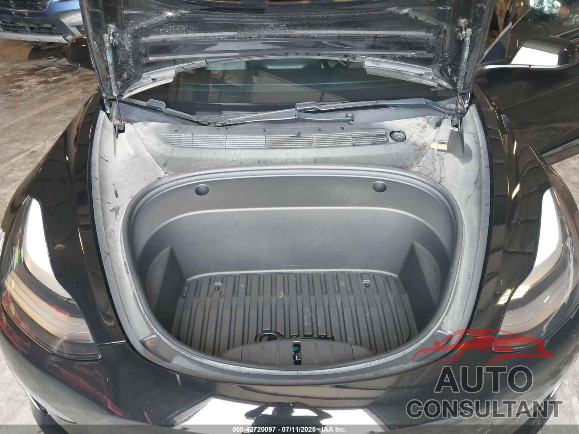 TESLA MODEL 3 2021 - 5YJ3E1EB7MF049525