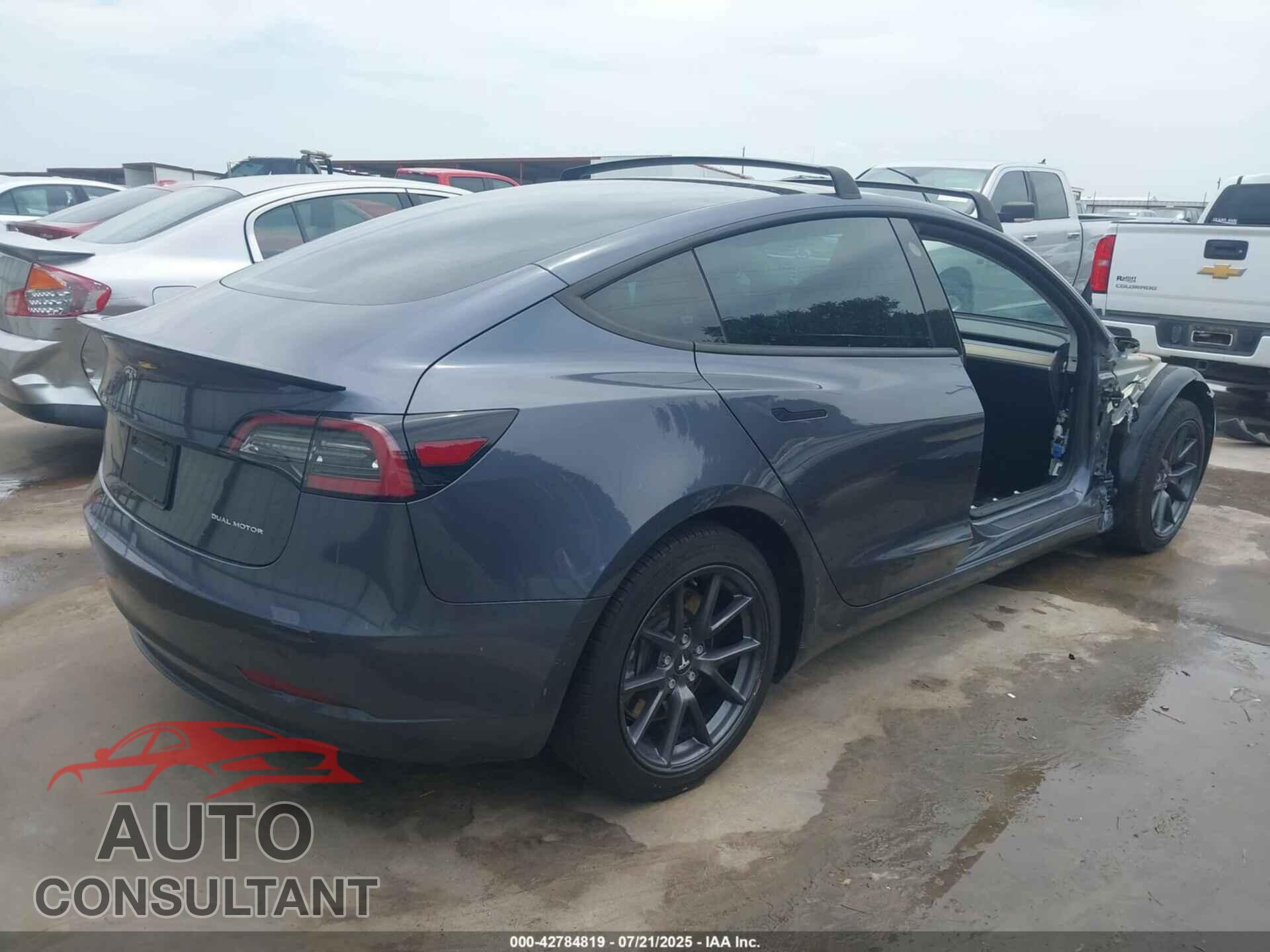 TESLA MODEL 3 2021 - 5YJ3E1EB3MF879600