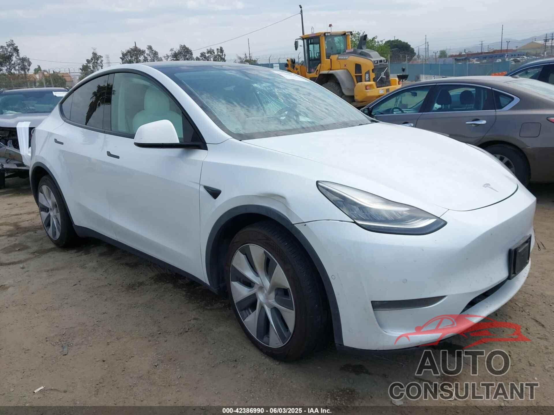 TESLA MODEL Y 2021 - 5YJYGDEE7MF090894