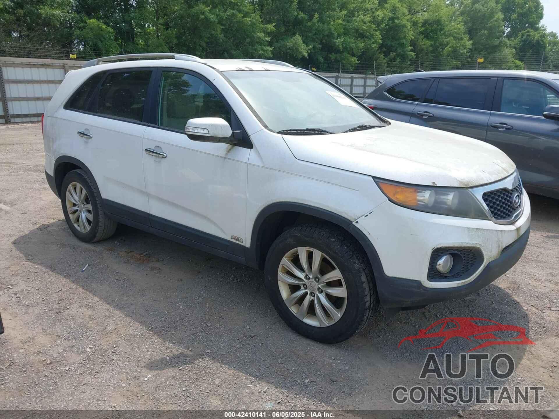 KIA SORENTO 2011 - 5XYKUCA1XBG148496