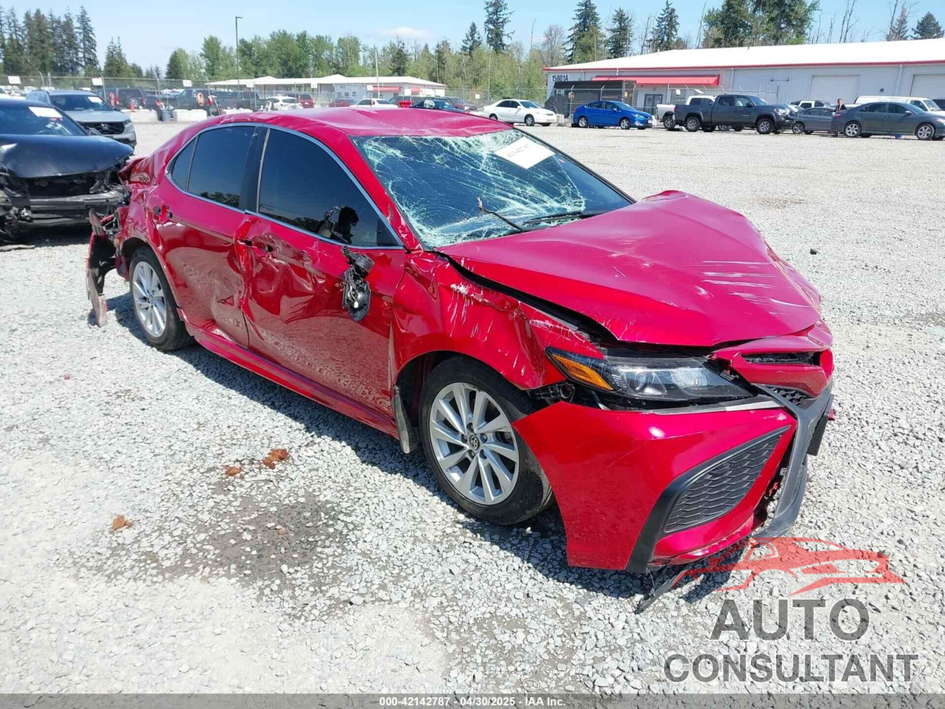TOYOTA CAMRY 2021 - 4T1G11AK4MU459009