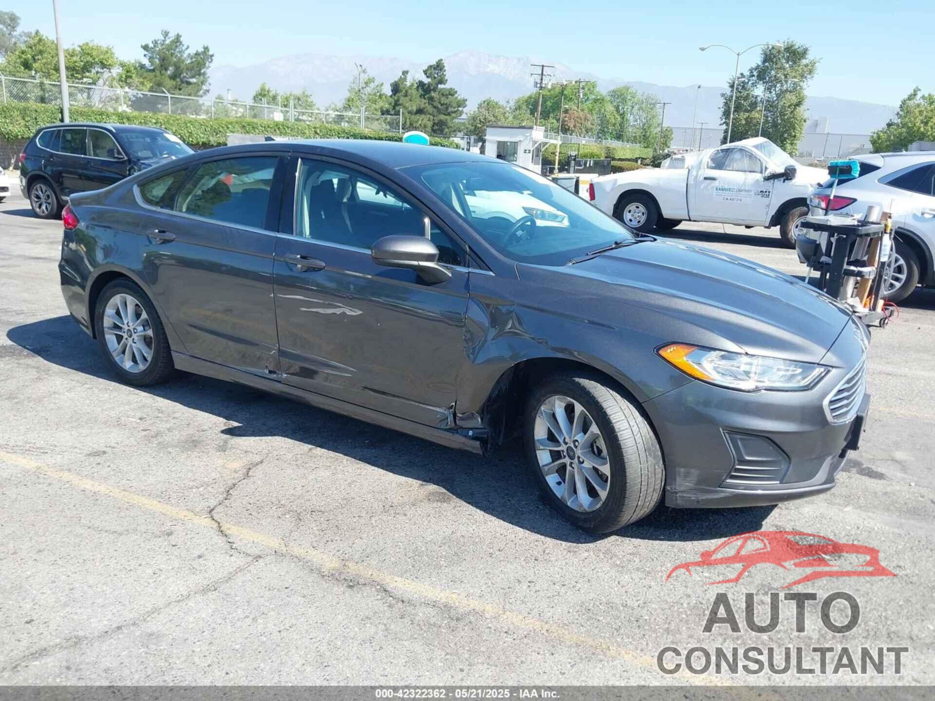 FORD FUSION 2019 - 3FA6P0HDXKR200406