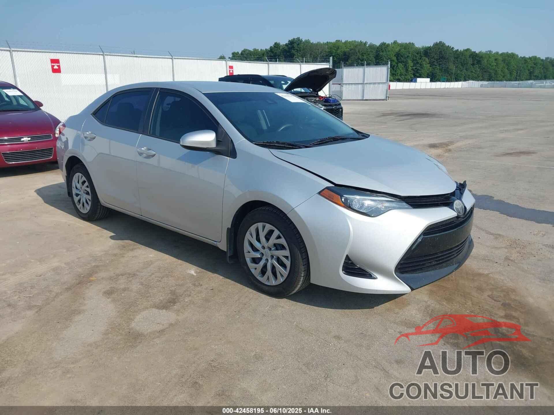 TOYOTA COROLLA 2018 - 2T1BURHE4JC016663
