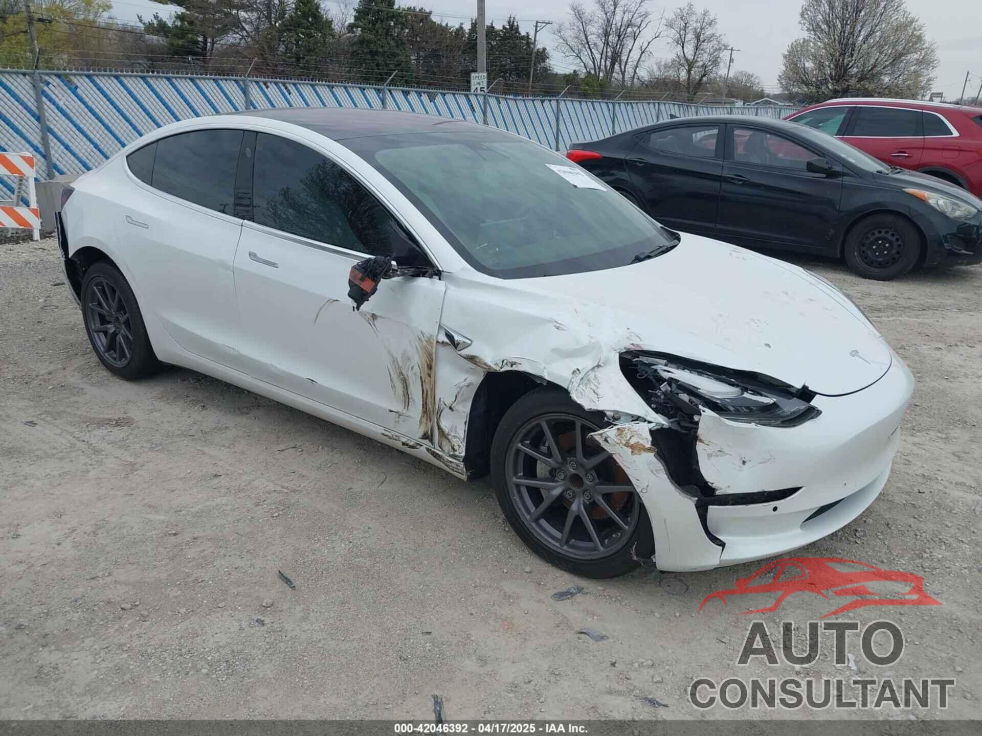 TESLA MODEL 3 2018 - 5YJ3E1EA5JF155507