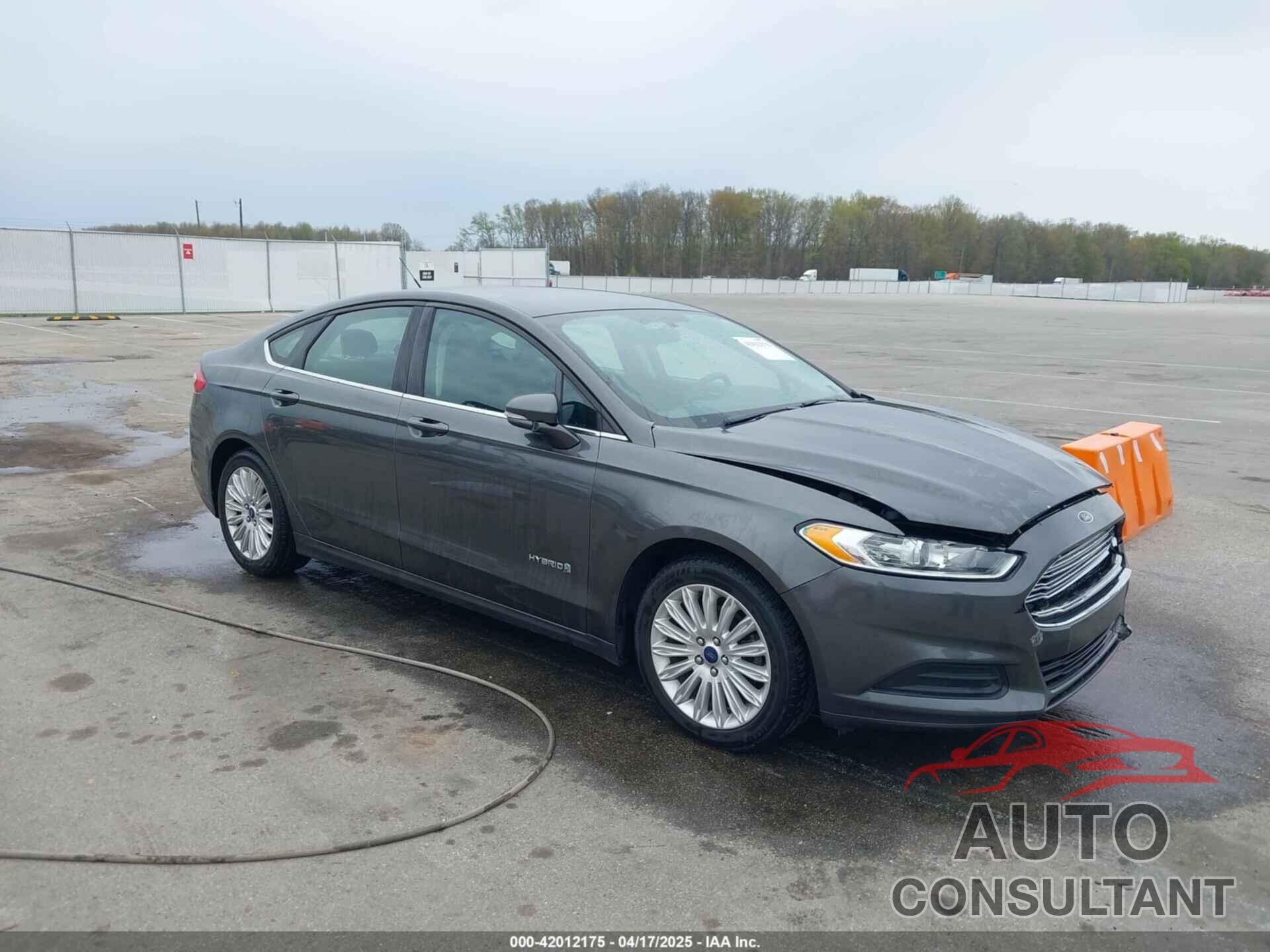 FORD FUSION HYBRID 2015 - 3FA6P0LU9FR232583