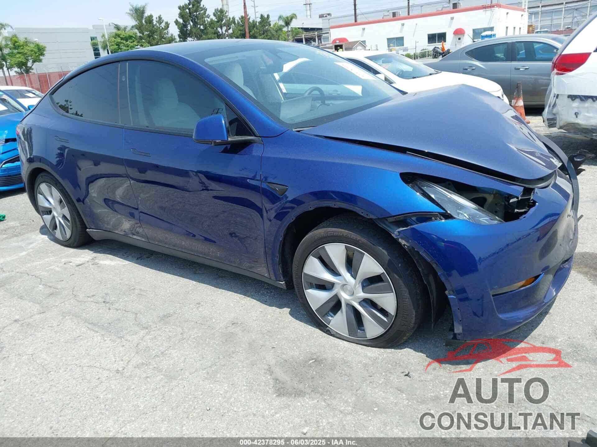 TESLA MODEL Y 2023 - 7SAYGDEE5PF902698