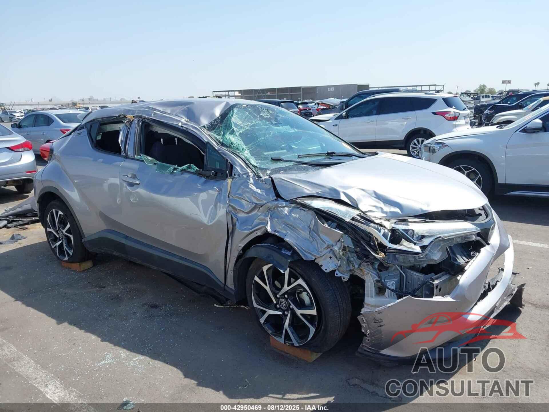 TOYOTA C-HR 2018 - NMTKHMBX1JR015932