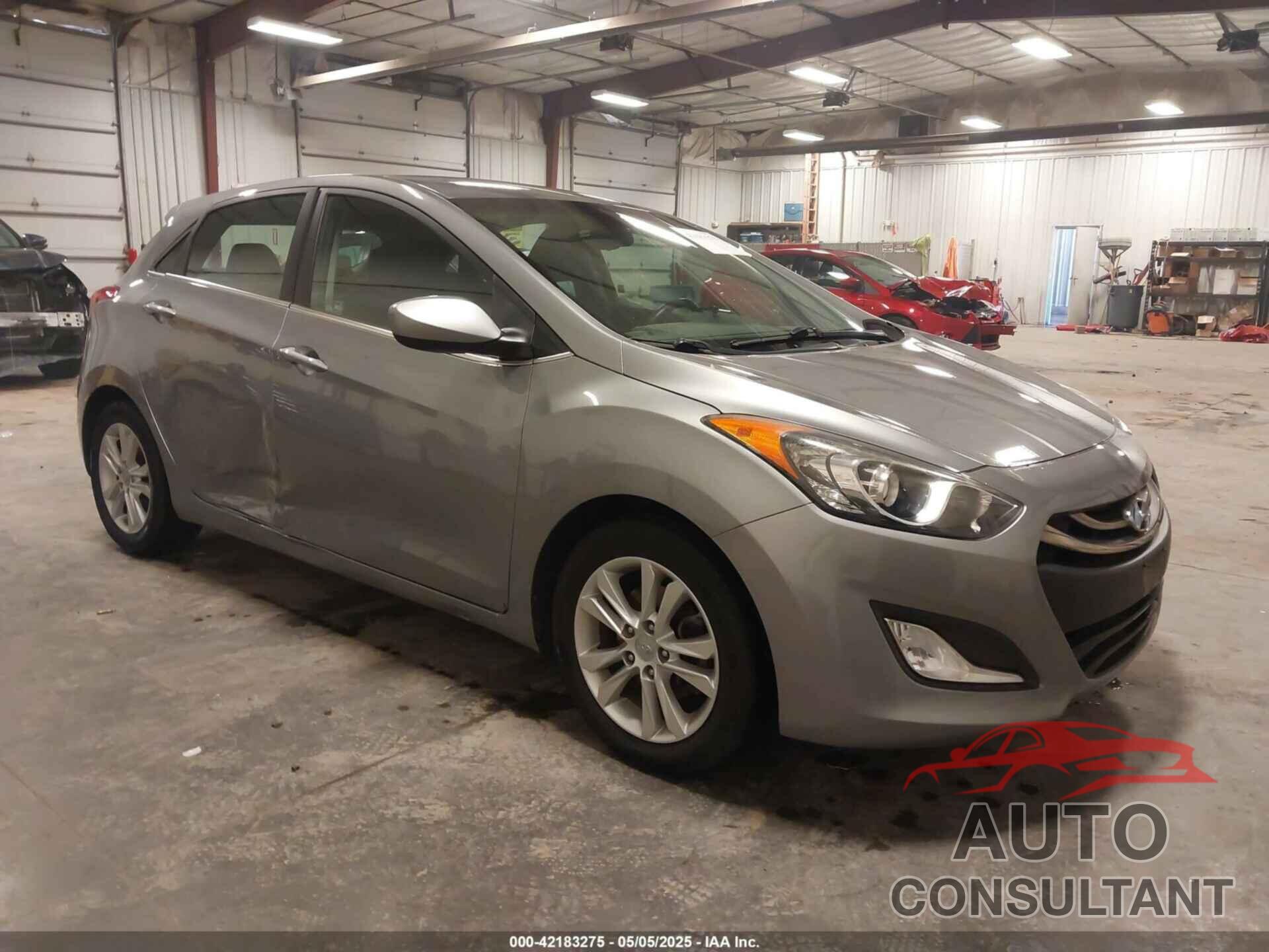 HYUNDAI ELANTRA GT 2013 - KMHD35LE6DU137578