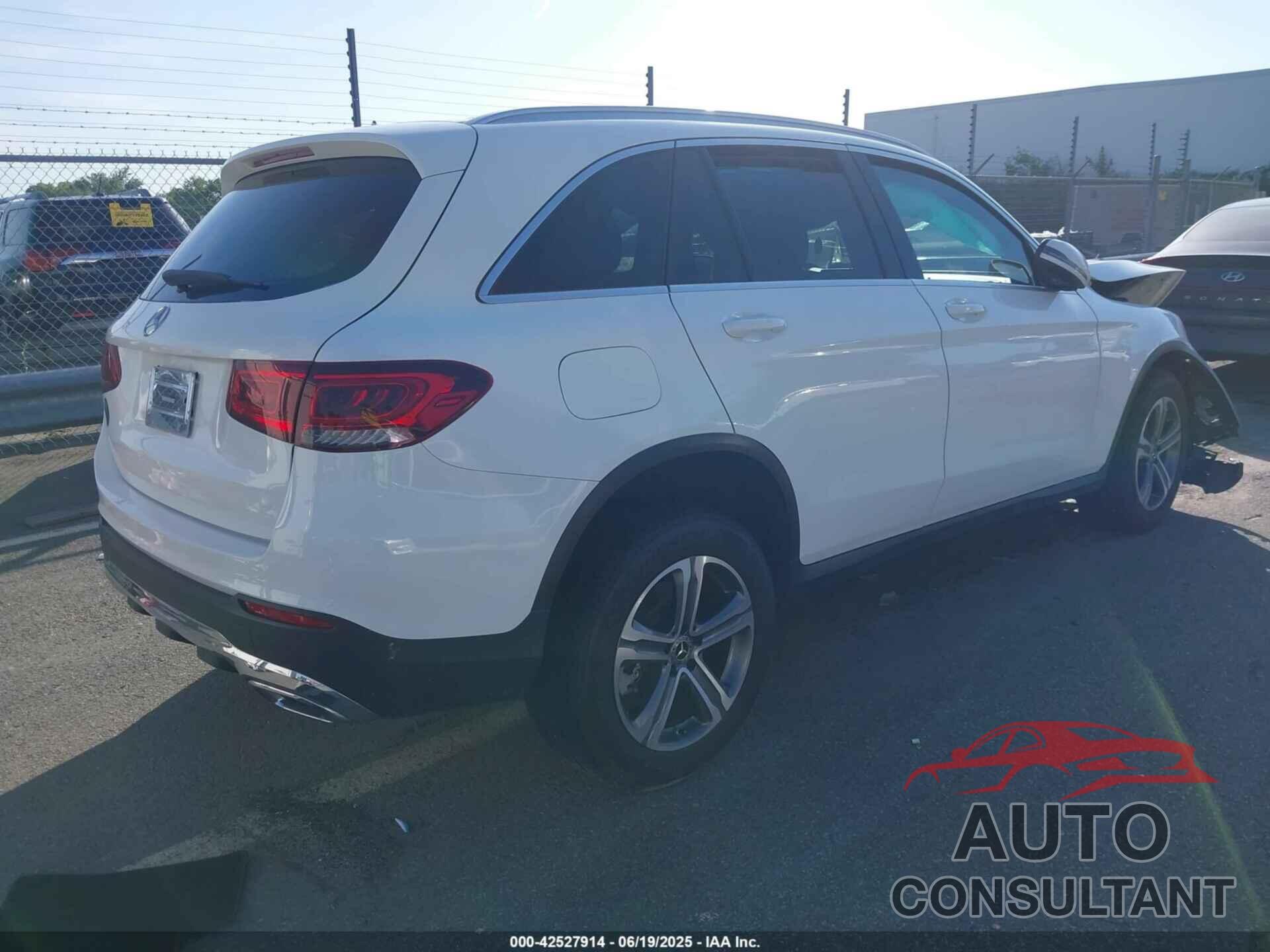 MERCEDES-BENZ GLC 300 2020 - WDC0G8DB9LF741118