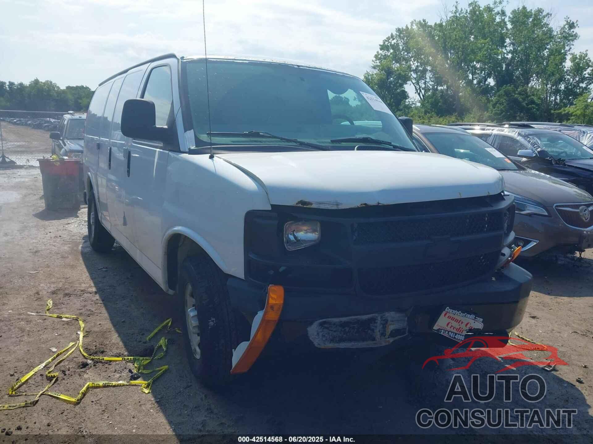 CHEVROLET EXPRESS 2500 2015 - 1GCWGFCF1F1143860