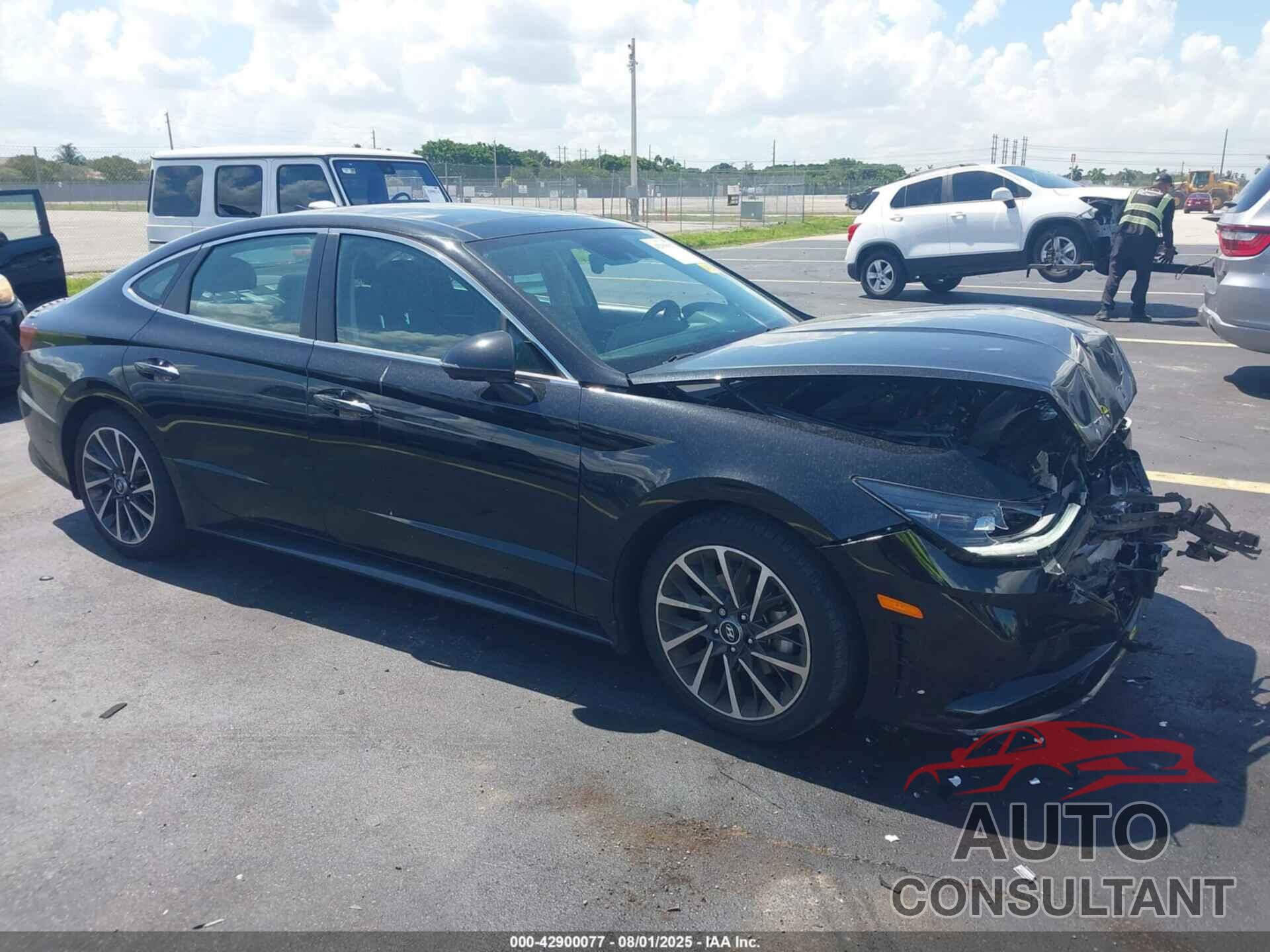 HYUNDAI SONATA 2023 - KMHL34J28PA247553